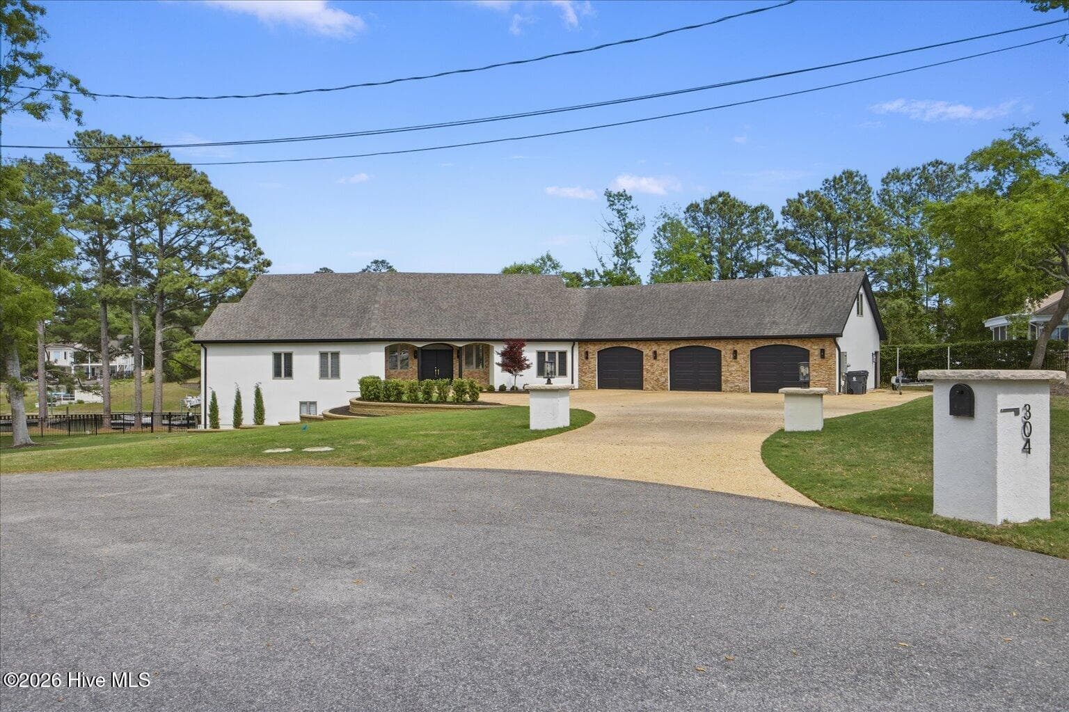 Single Family Residence at 304 Gull Road, Hampstead, NC 28443