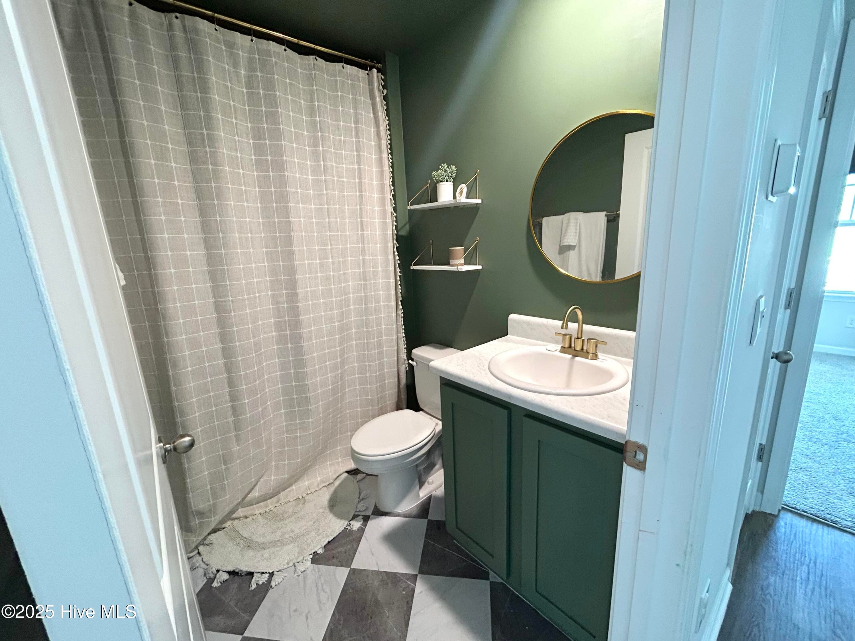 Single Family Residence at 1146 King Eider Way, Winnabow, NC 28479, photo 5 of 37