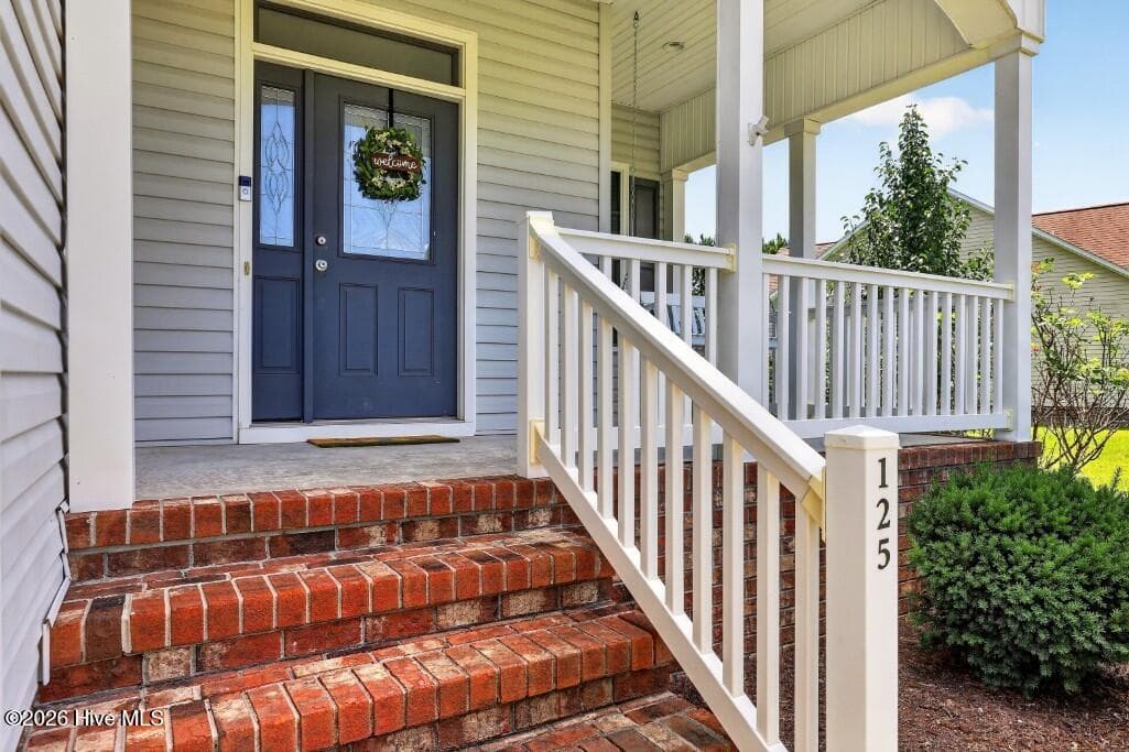 Single Family Residence at 125 Mom Lane, New Bern, NC 28562, photo 9 of 74