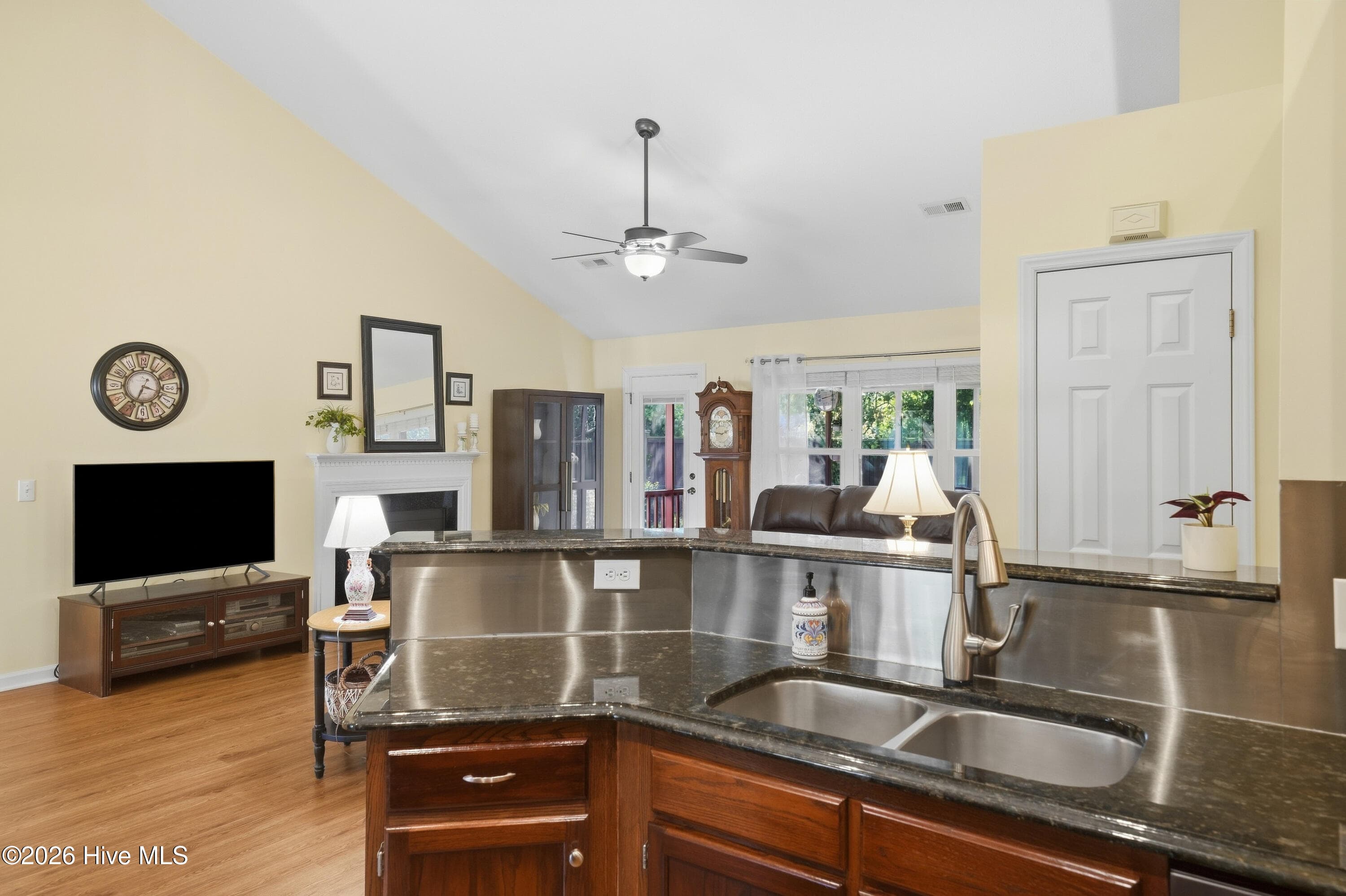 Single Family Residence at 5002 Blue Grass Court, Wilmington, NC 28409, photo 18 of 41