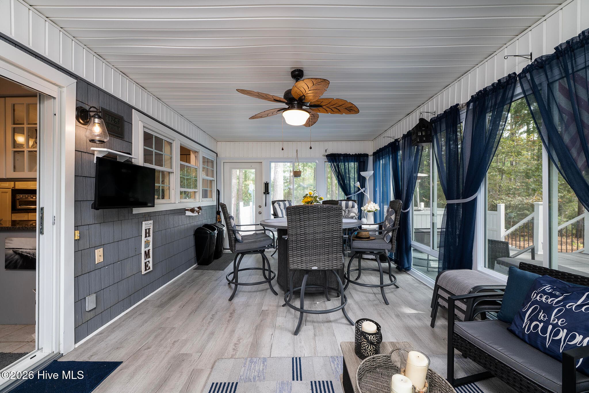 Enclosed Screened Porch - 106 Windlass Way, Aurora, NC 27806