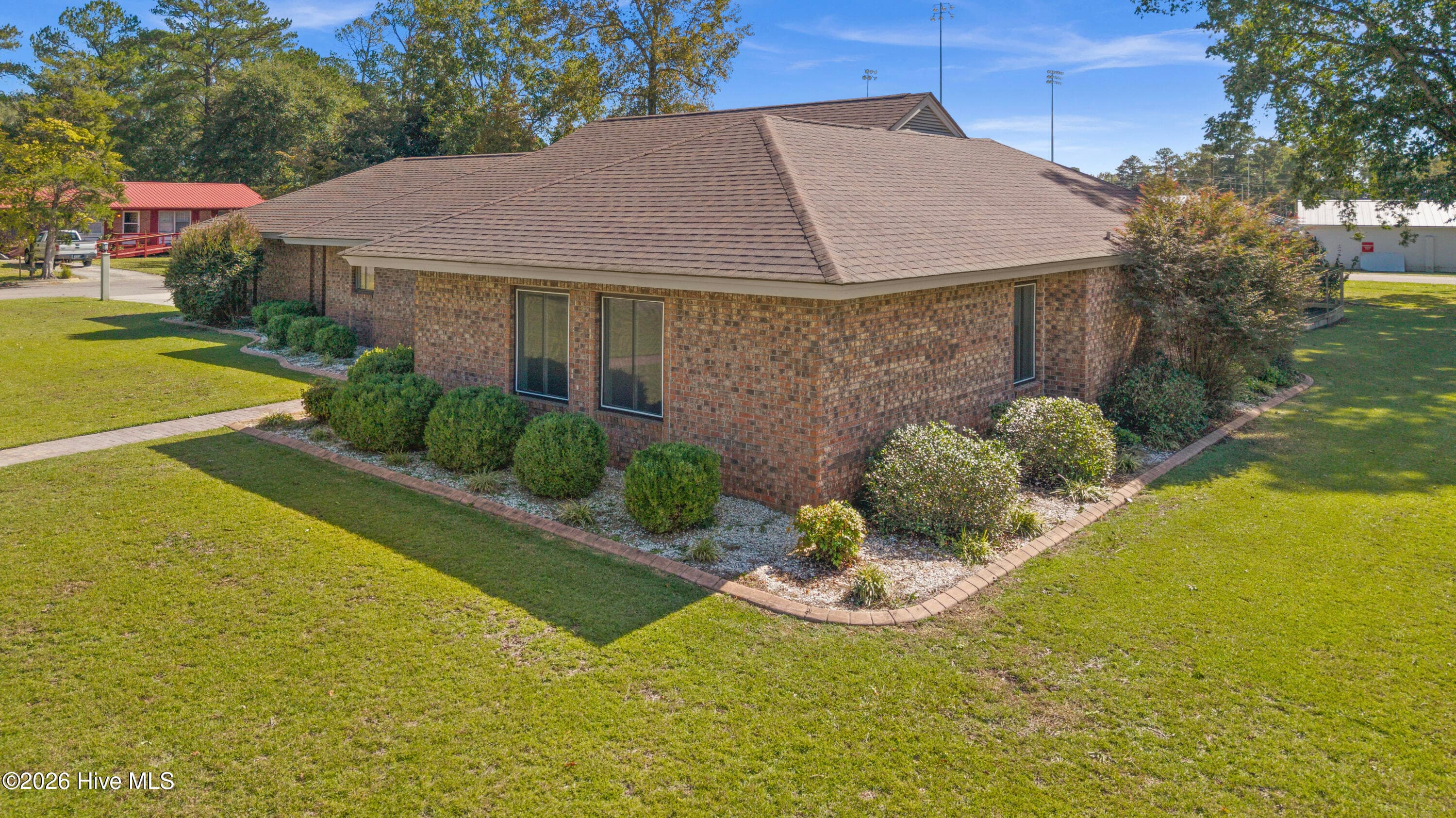Single Family Residence at 616 E Murphy Street, Wallace, NC 28466, photo 31 of 122
