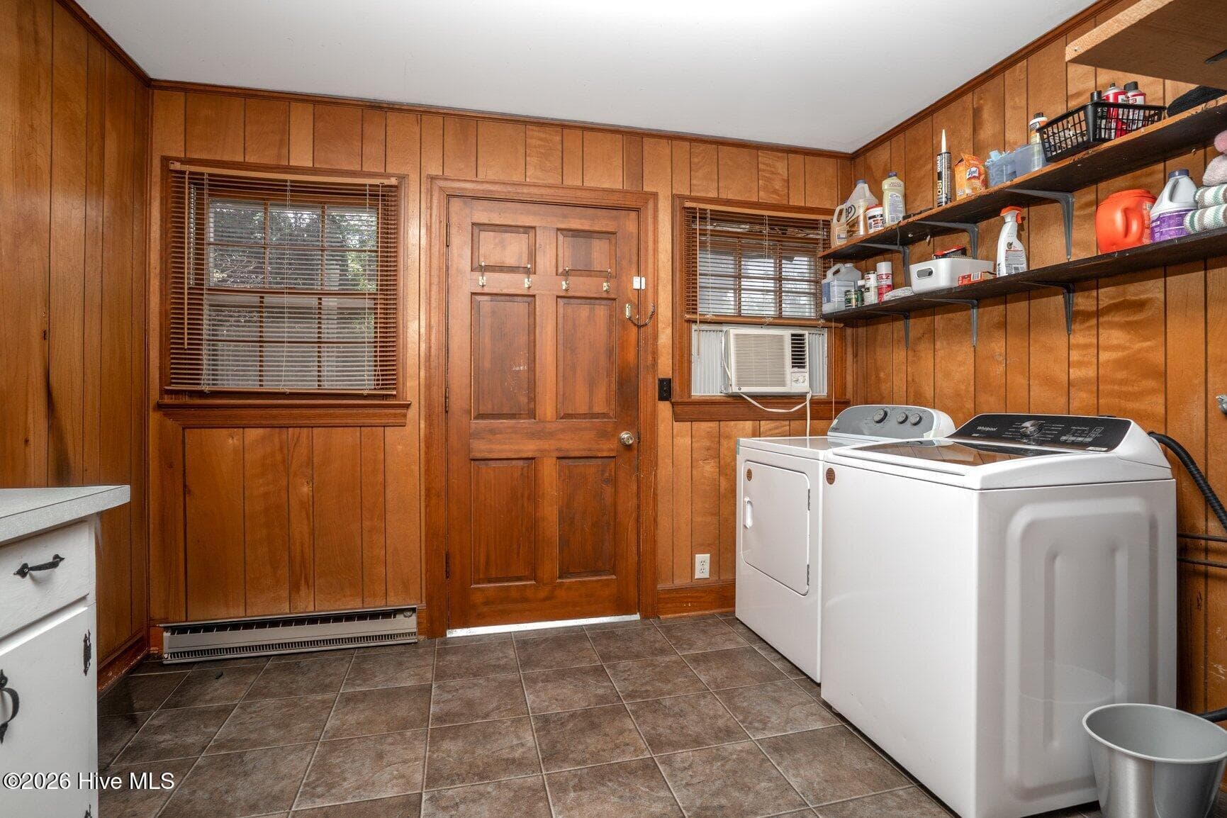 Laundry Room - 405 E Center Street, Nashville, NC 27856