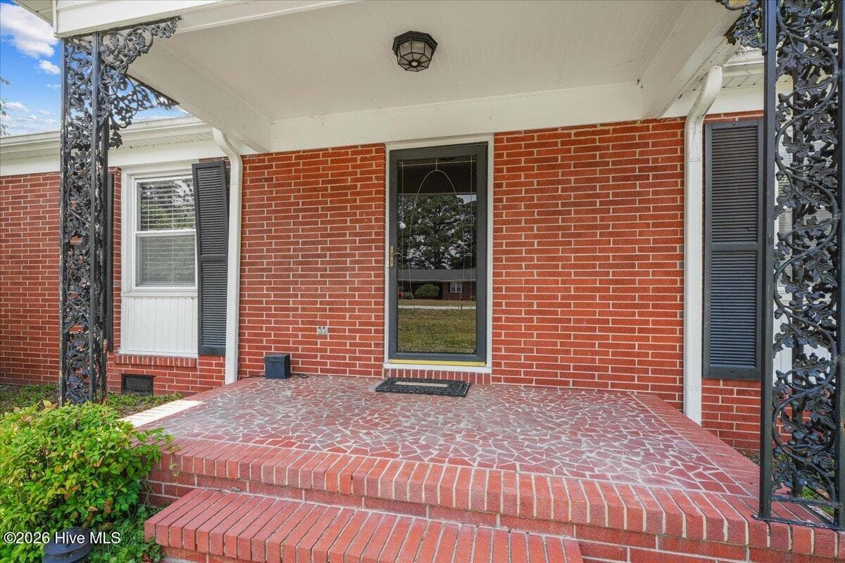 Single Family Residence at 1801 E Azalea Drive, Goldsboro, NC 27530, photo 11 of 77