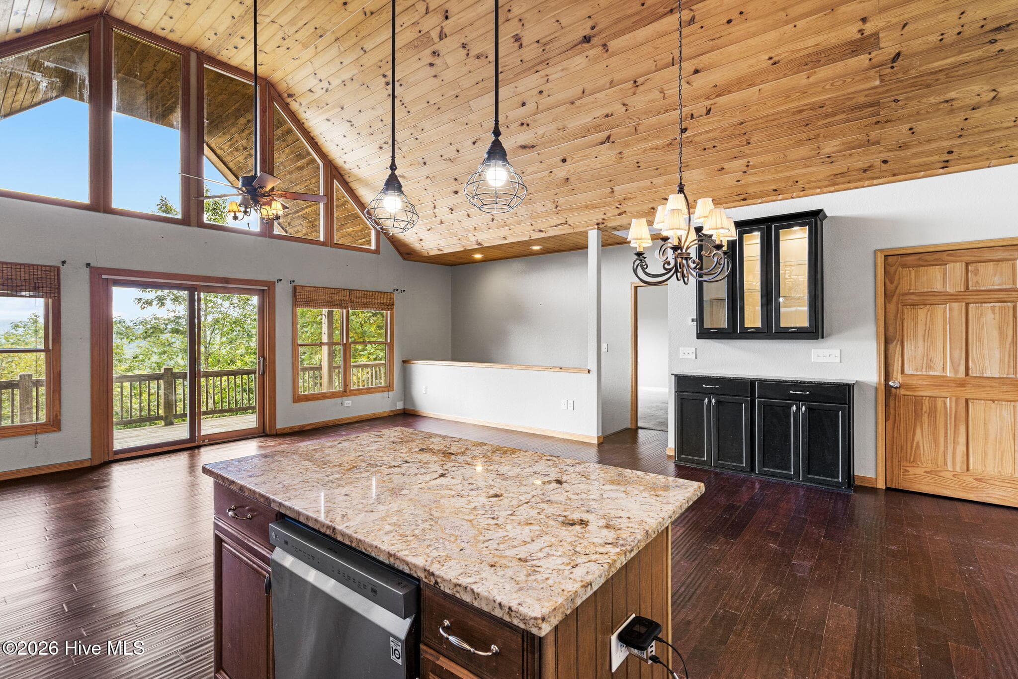 Single Family Residence at 175 Bear Trace, Brasstown, NC 28902, photo 14 of 47