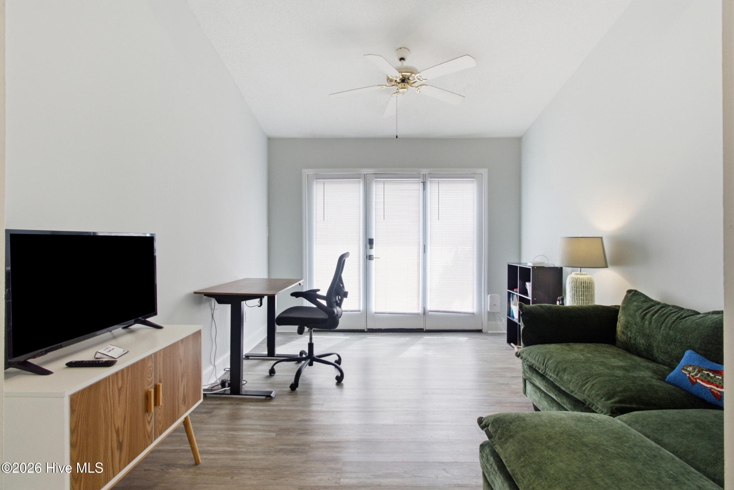 Living Room - 23 Harbour Walk, New Bern, NC 28562