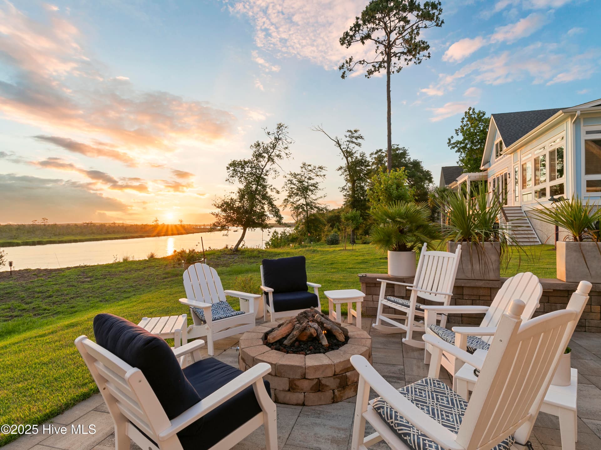 Stunning sunsets on back patio with firepit - 3623 White Cliffs Drive, Castle Hayne, NC 28429