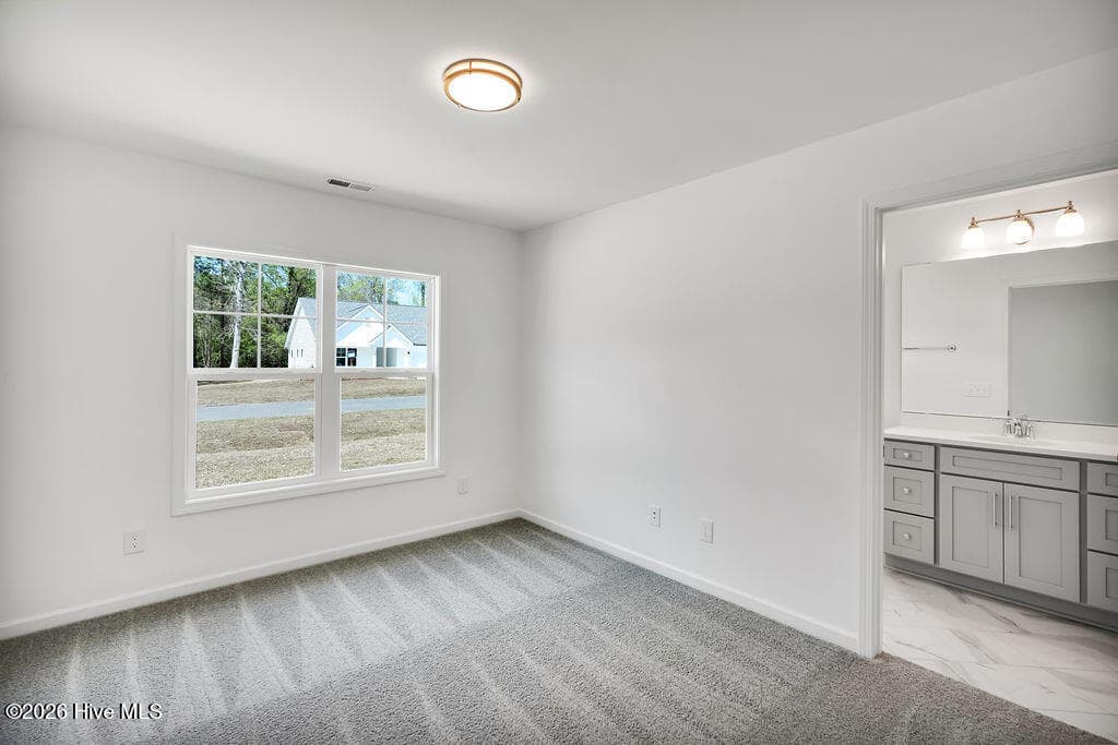404 Alice Lane, Burgaw, NC 28425