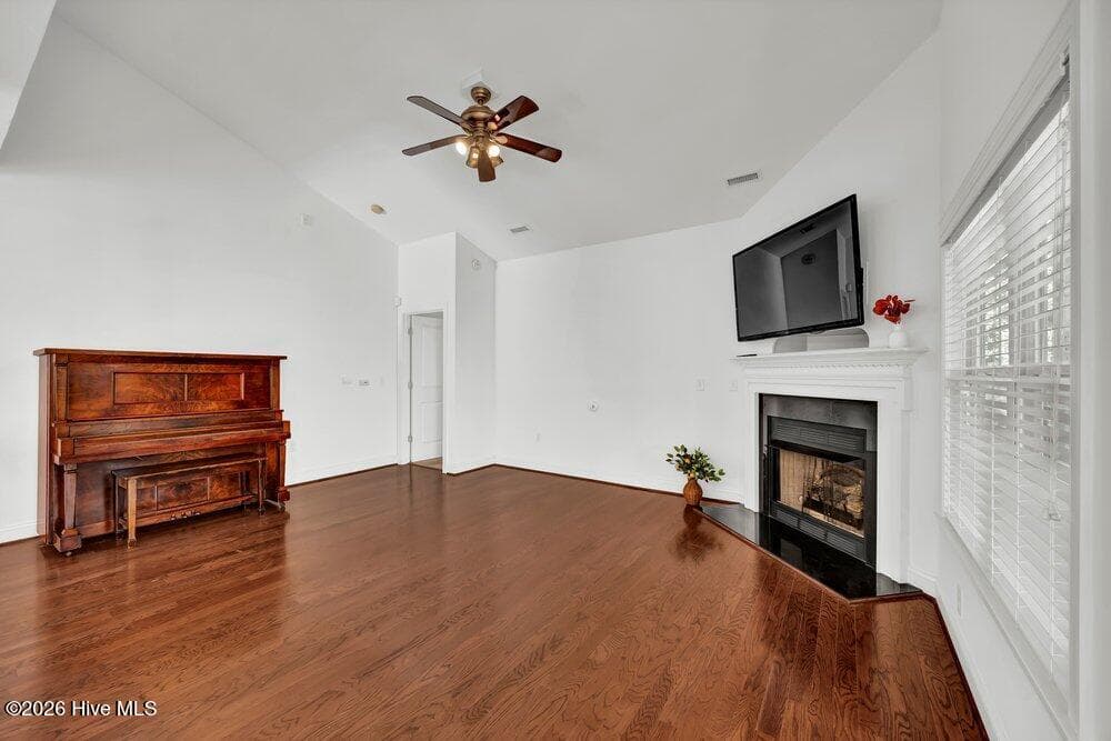 Single Family Residence at 8780 Lanvale Oaks Drive NE, Leland, NC 28451, photo 5 of 28