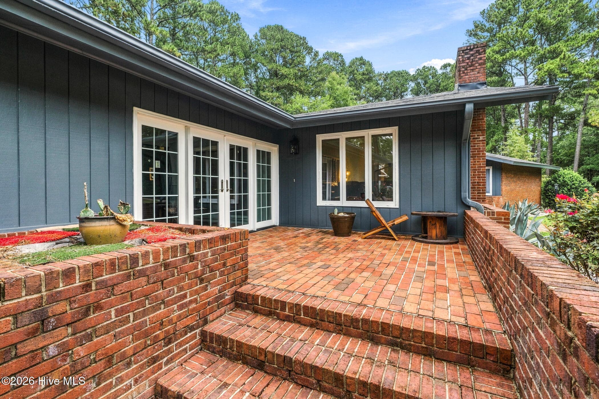 Single Family Residence at 407 Bundy Lane, Laurinburg, NC 28352, photo 6 of 49