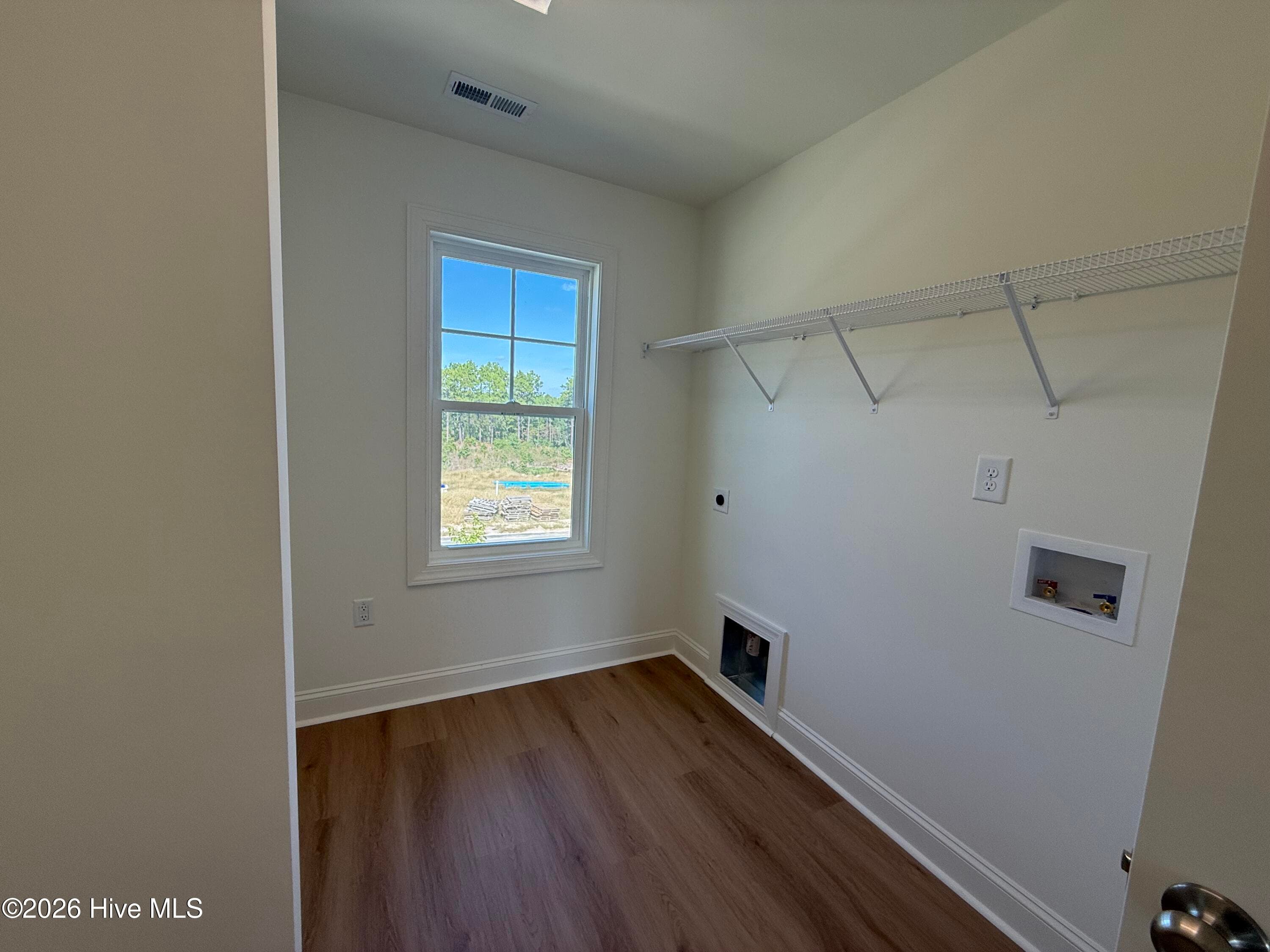 Laundry Room - 510 Amersham Road, Carthage, NC 28327