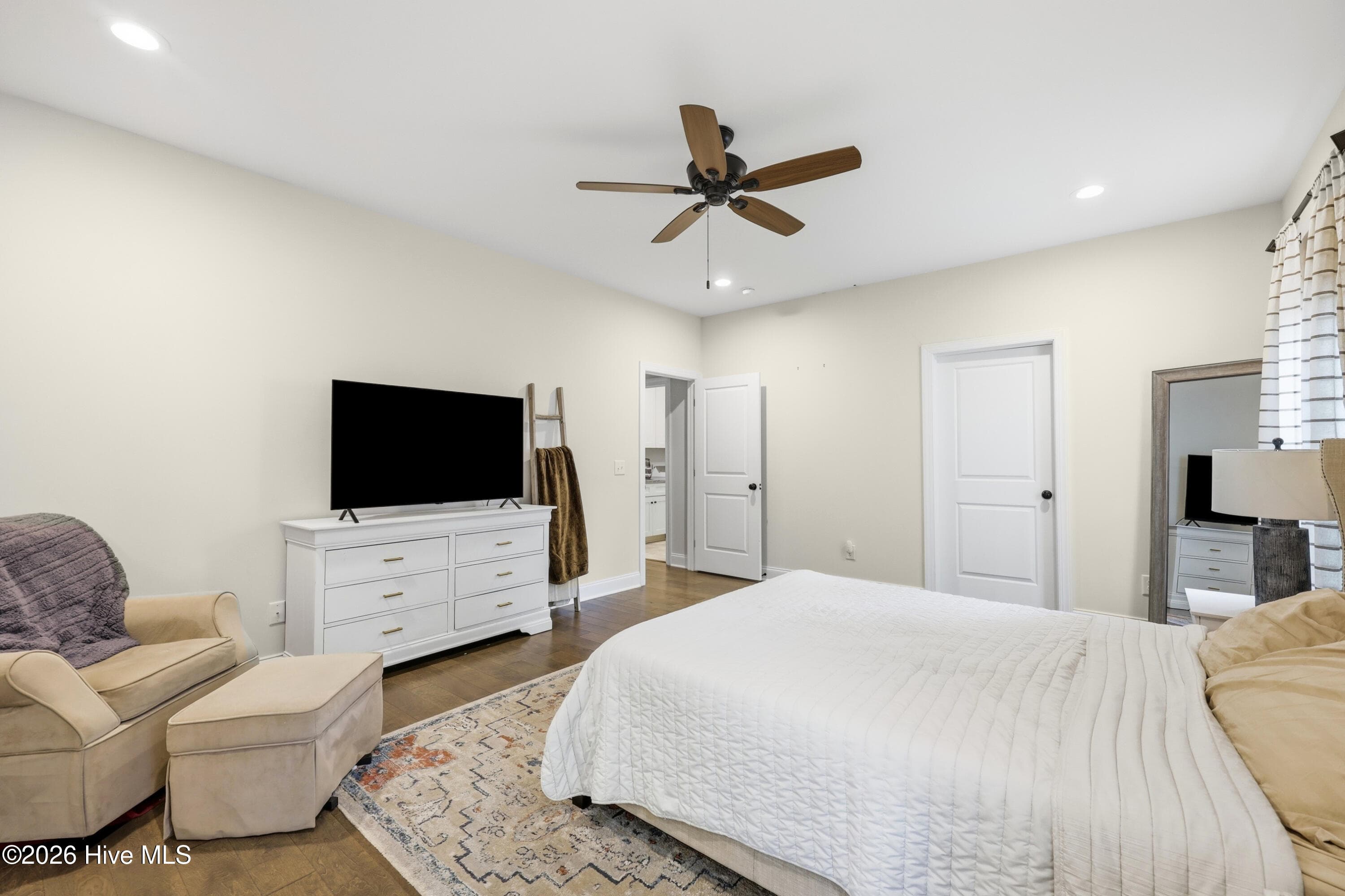 Single Family Residence at 280 Spring Lake Drive, Pinehurst, NC 28374, photo 18 of 40