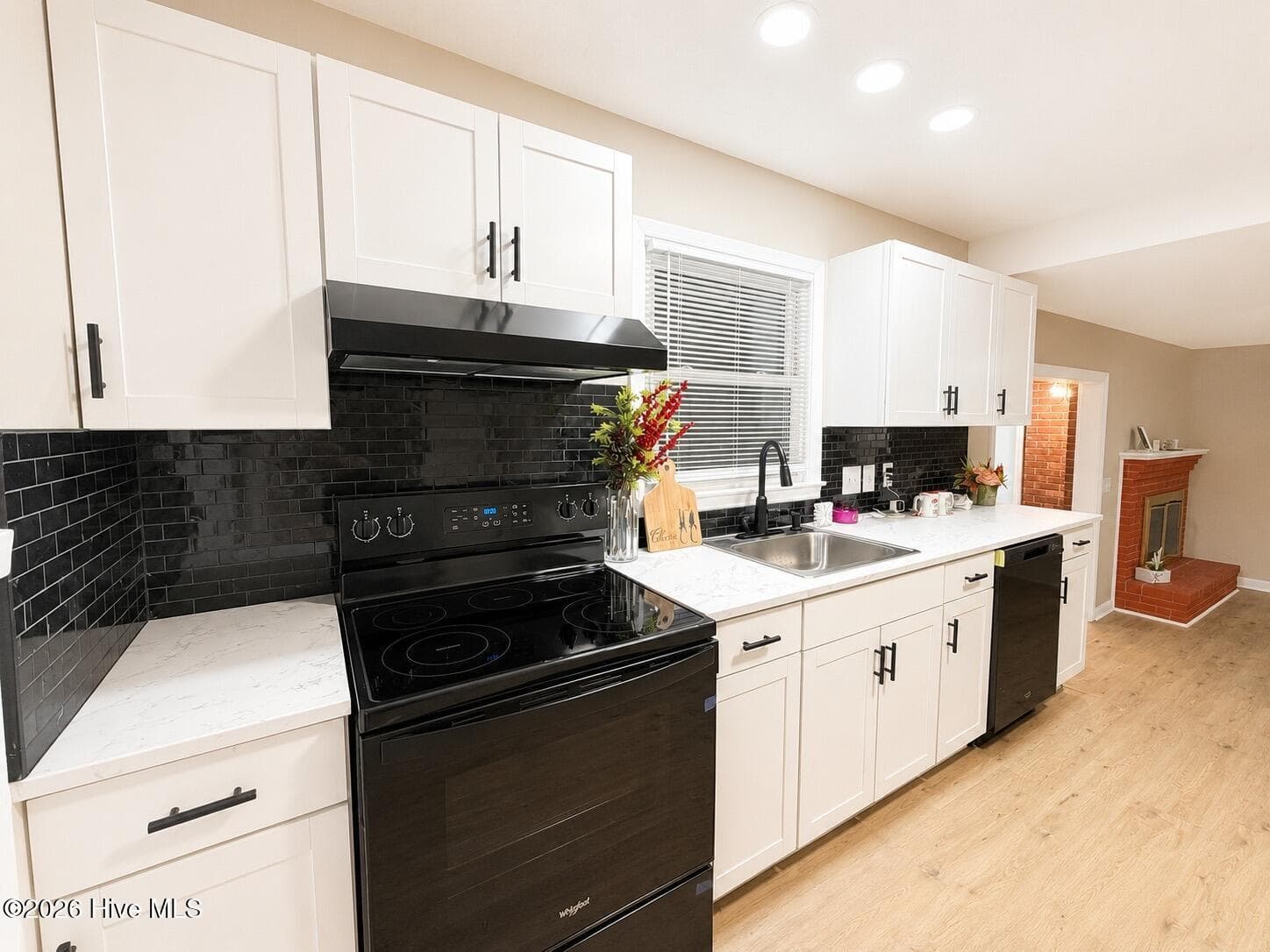 Single Family Residence at 3202 College Road, Wilmington, NC 28412, photo 16 of 45