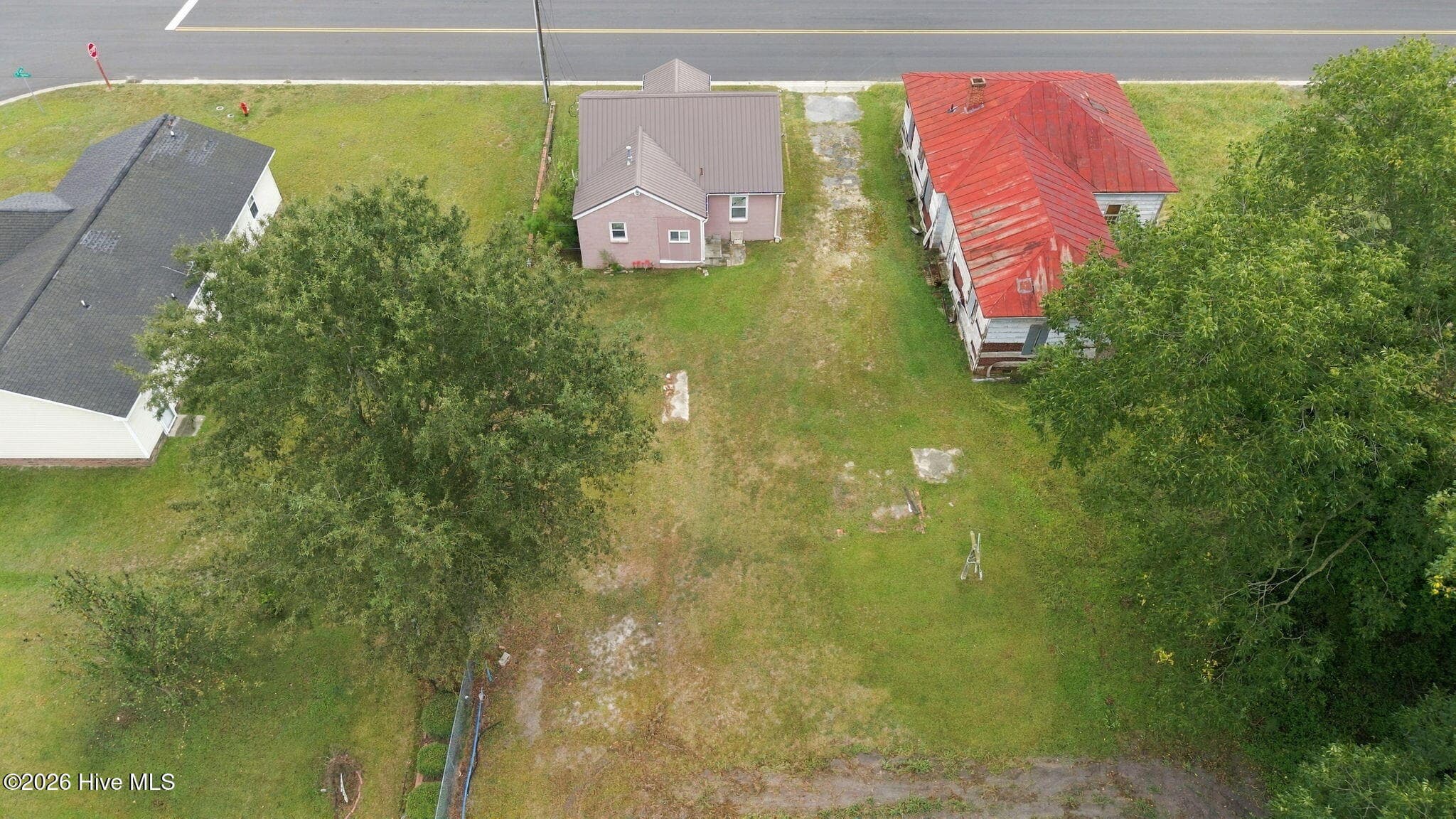 Single Family Residence at 305 N Charles Street, La Grange, NC 28551, photo 12 of 29