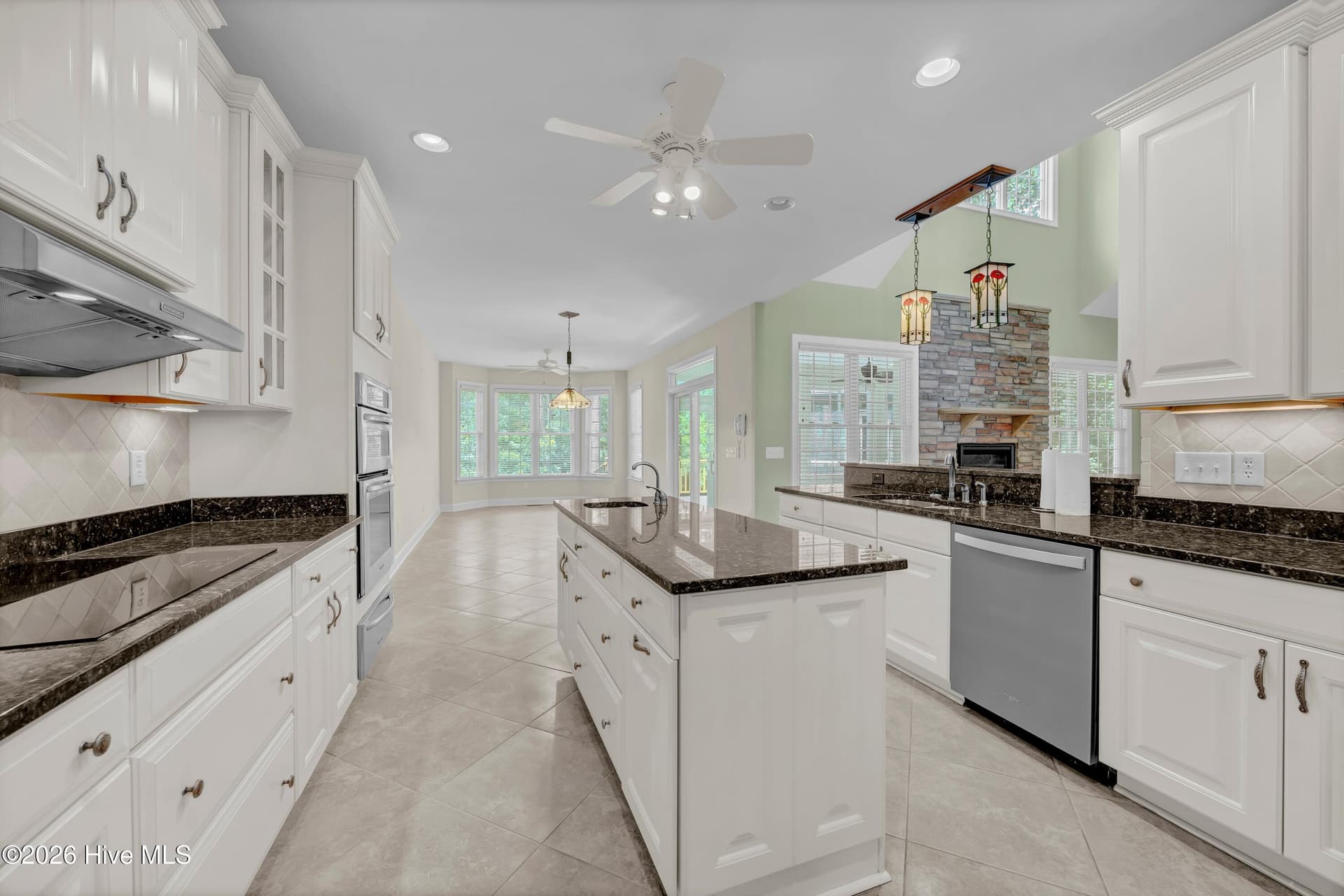 Single Family Residence at 364 Broad Leaf Lane SE, Bolivia, NC 28422, photo 6 of 95