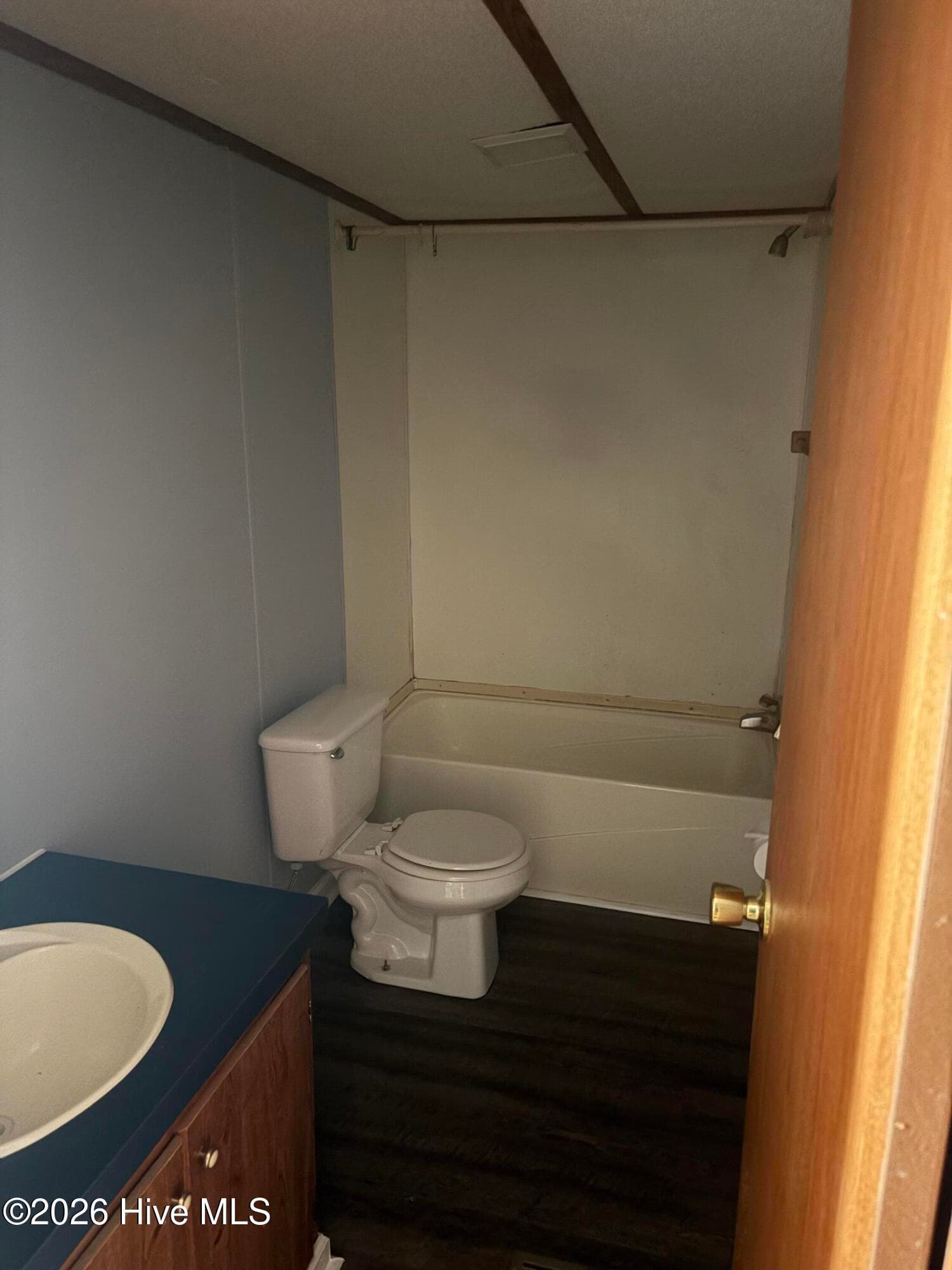Manufactured Home at 1934 Creswell Place SW, Supply, NC 28462, photo 6 of 17
