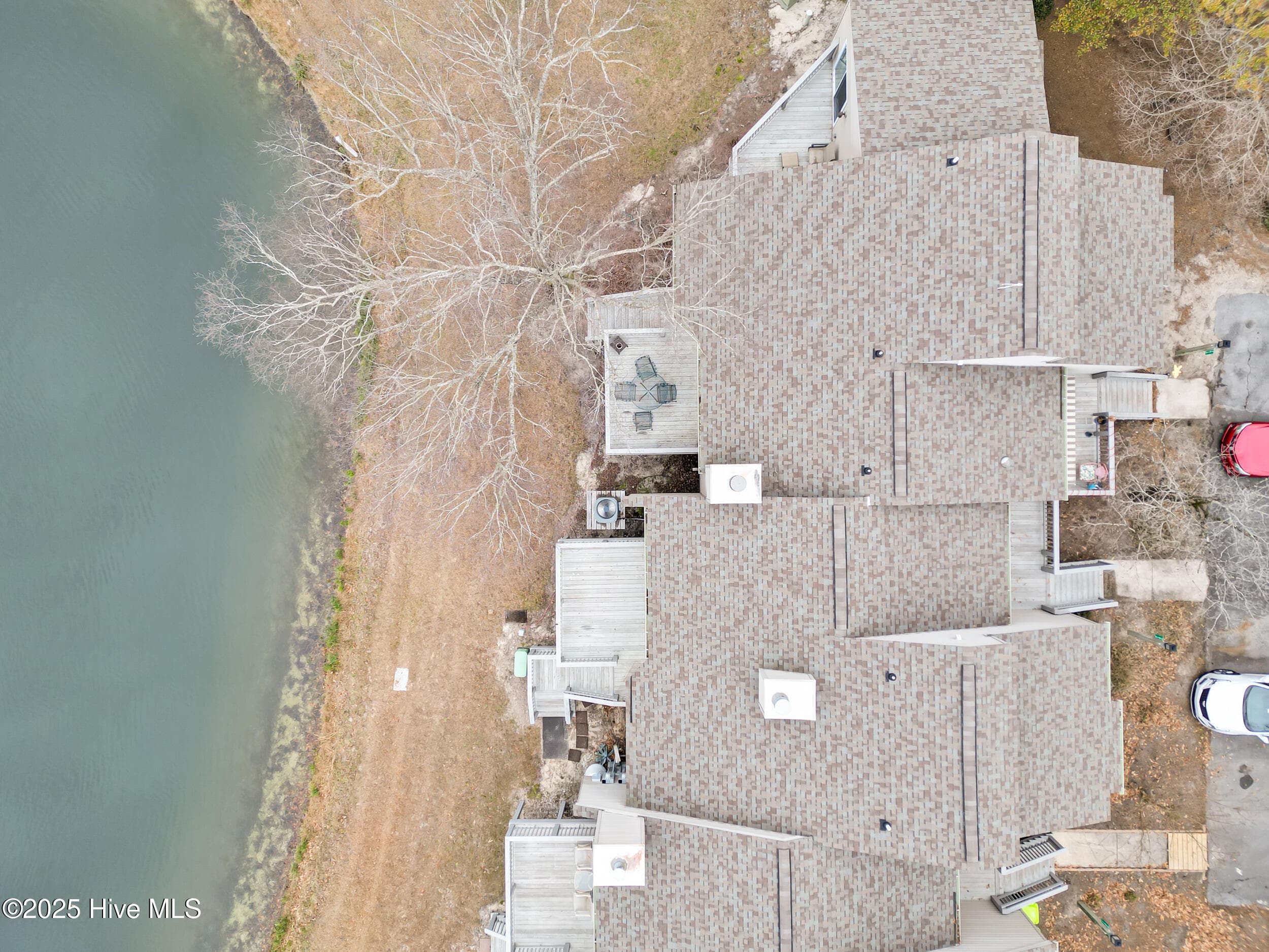 Single Family Residence at 7212 Windward Drive, New Bern, NC 28560, photo 35 of 41