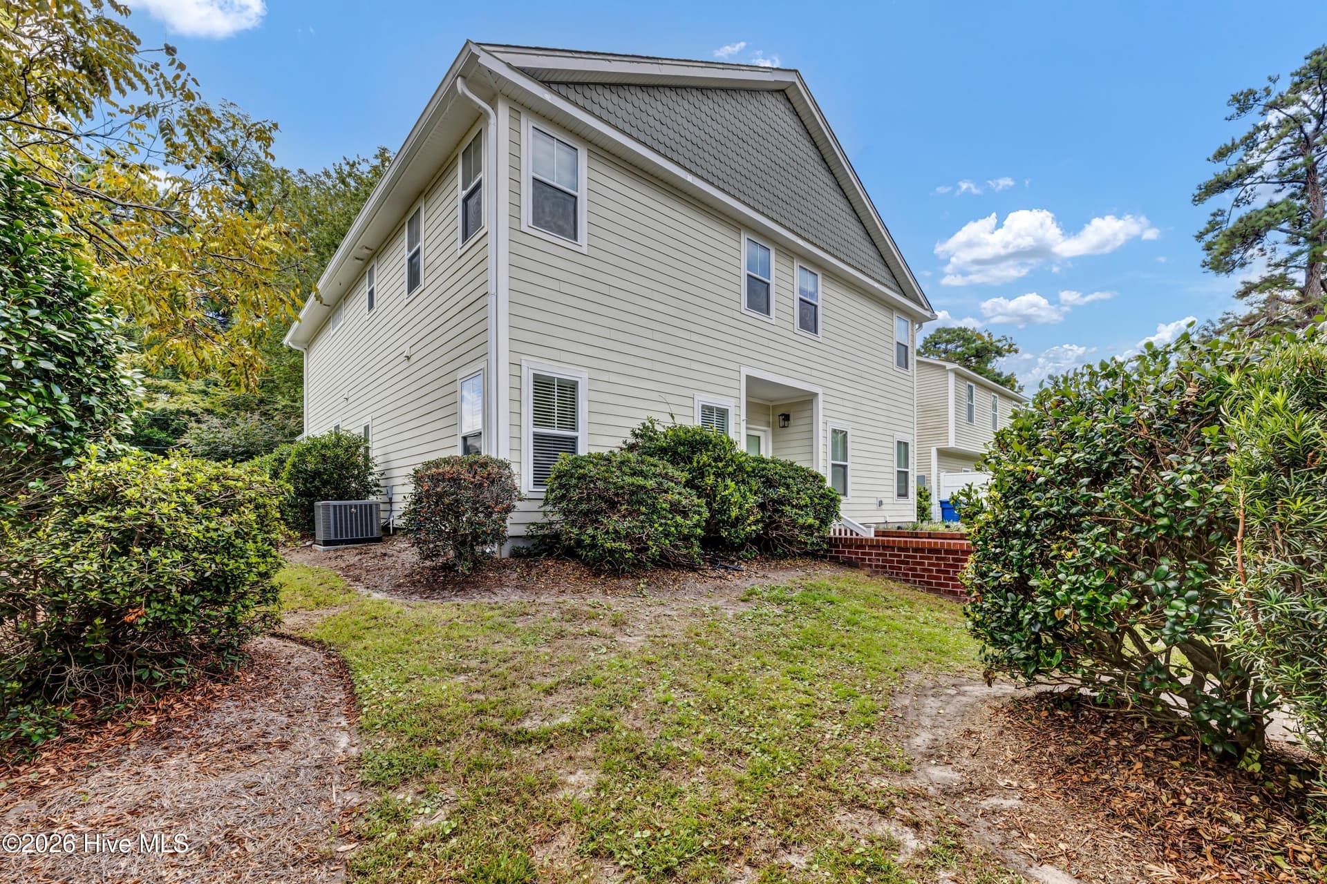 Condominium at 131 Myrtle Avenue, Wilmington, NC 28403, photo 22 of 24