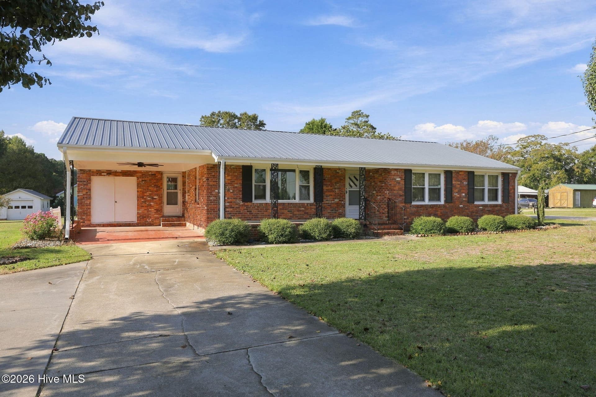 Single Family Residence at 2623 Pauls Path Road, Kinston, NC 28504