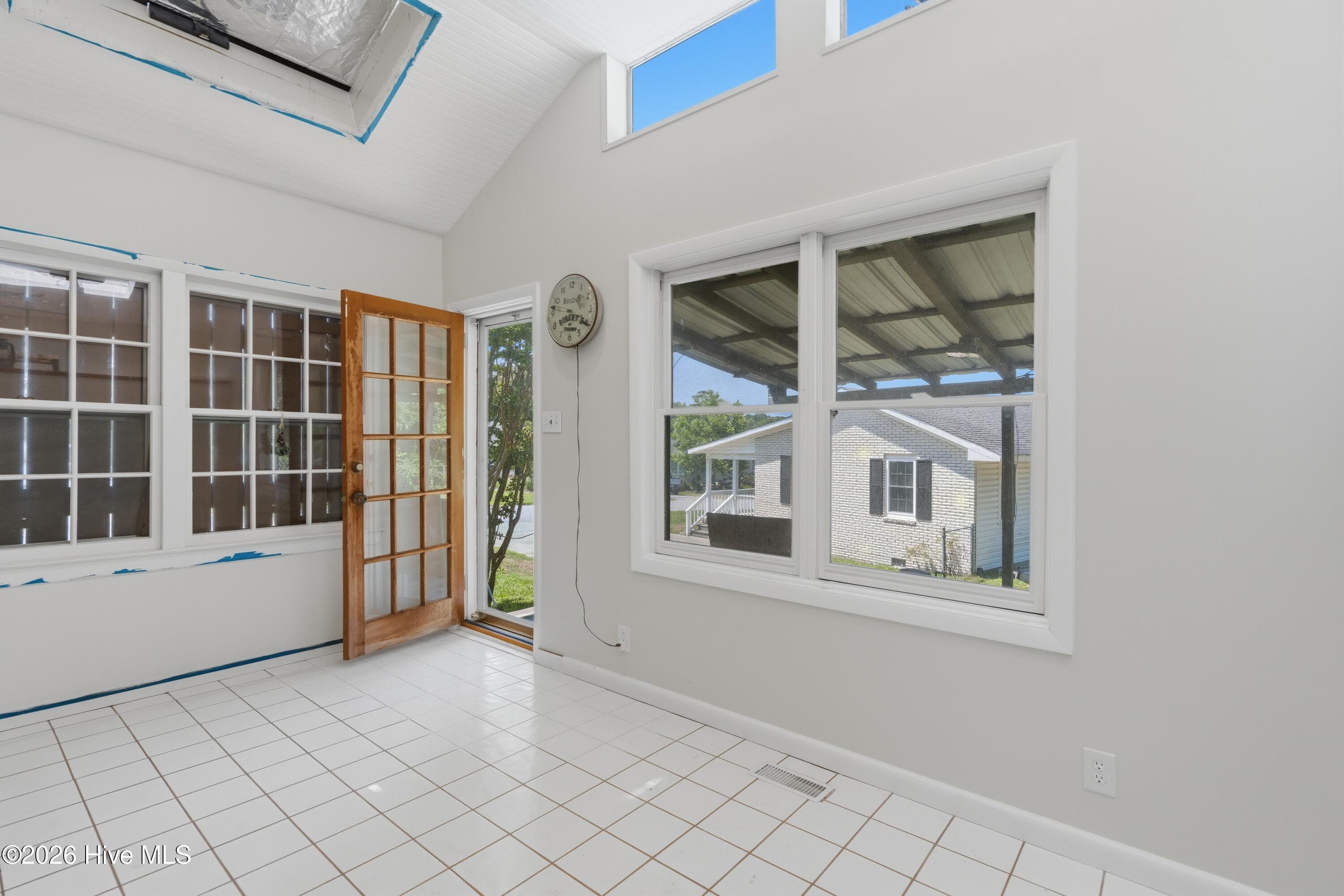 Single Family Residence at 408 S Fifth Street, Swansboro, NC 28584, photo 12 of 22