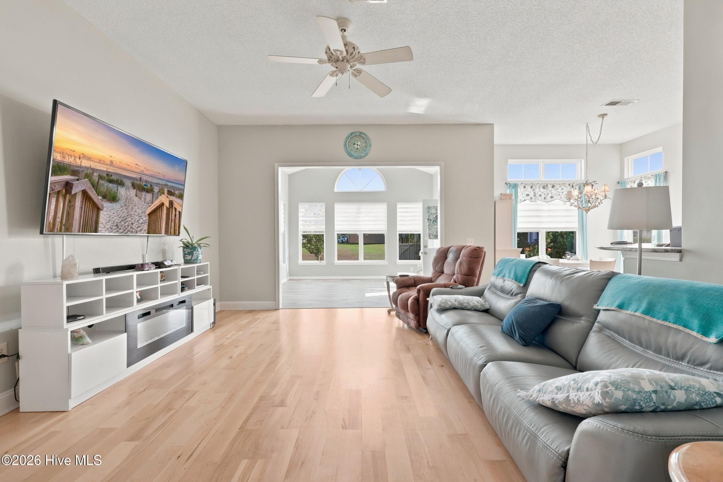 Single Family Residence at 694 Meadowbrook Lane NW, Calabash, NC 28467, photo 6 of 48