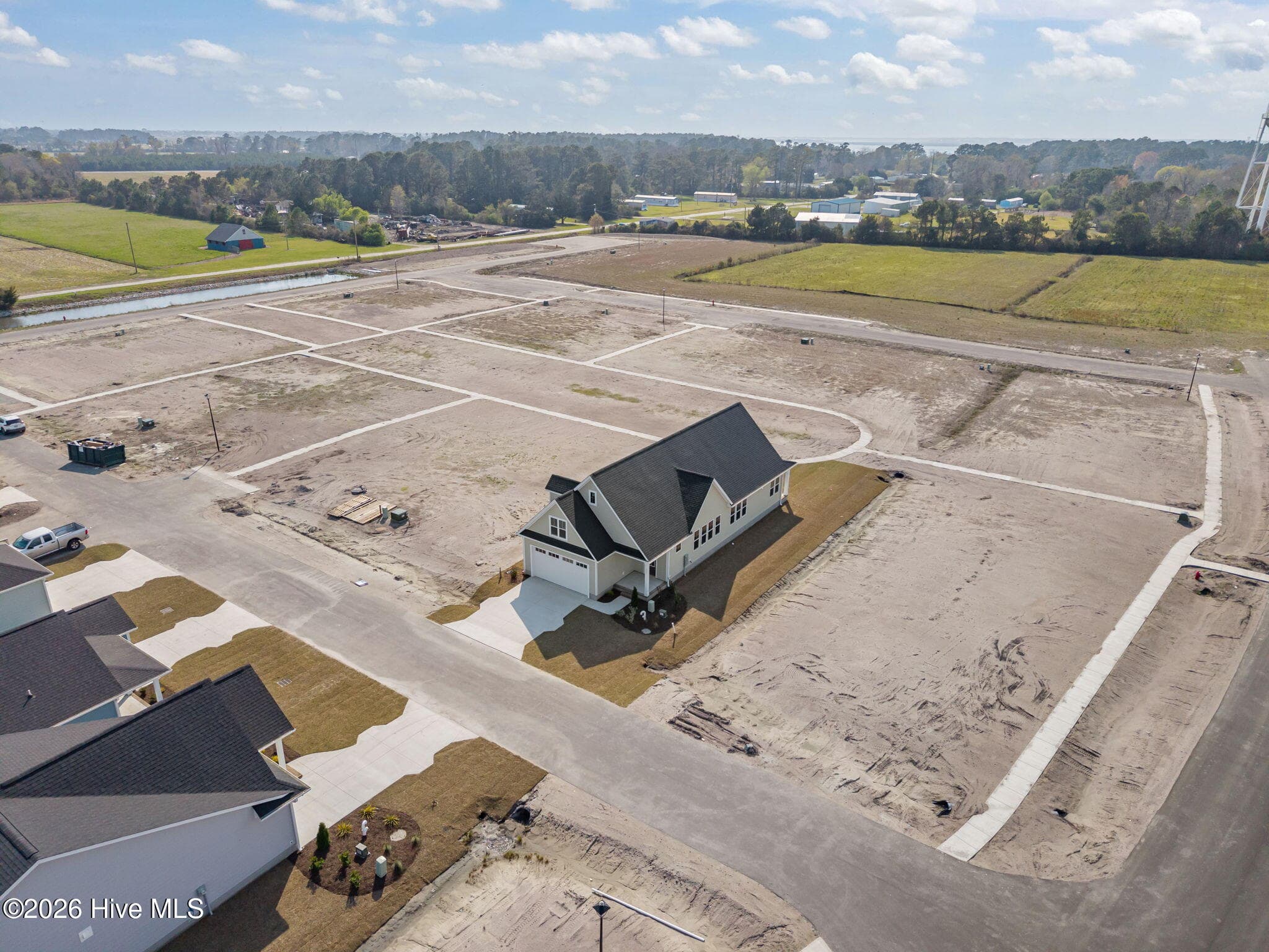 Single Family Residence at 102 Golden Finch Drive, Beaufort, NC 28516, photo 88 of 93