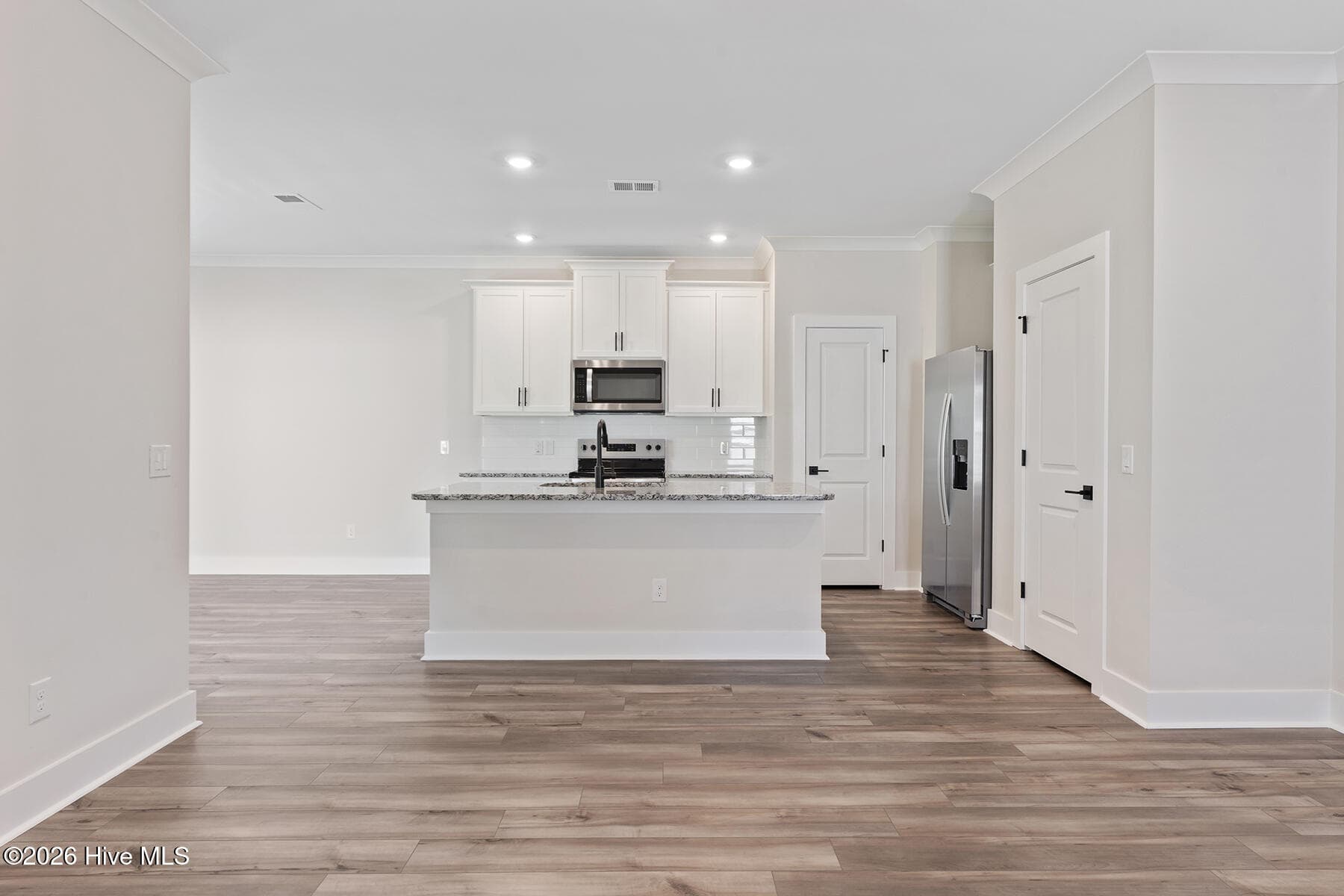 Single Family Residence at 230 S Umbrella Palm Drive, Hampstead, NC 28443, photo 7 of 19