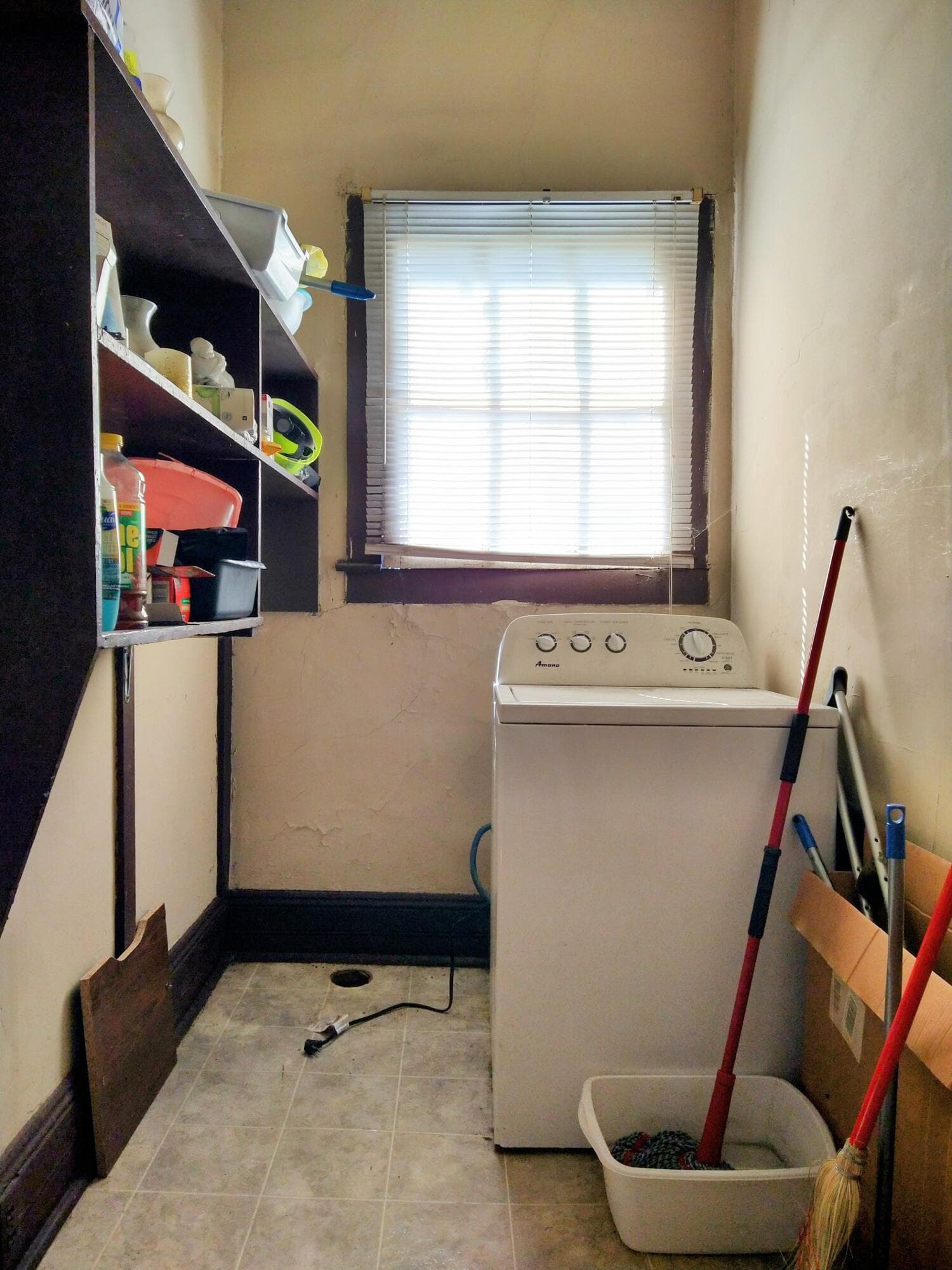 Laundry - 12416 W Broad Street, Sparta, GA 31087