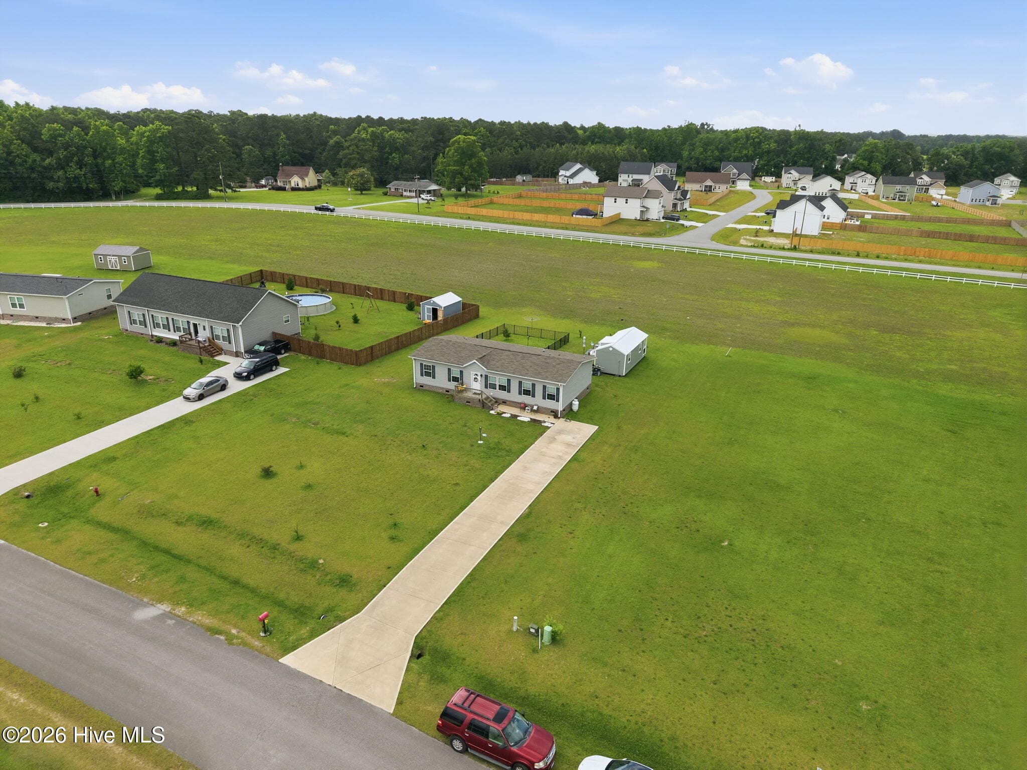 Manufactured Home at 203 Magnolia Drive, Stella, NC 28582, photo 36 of 40
