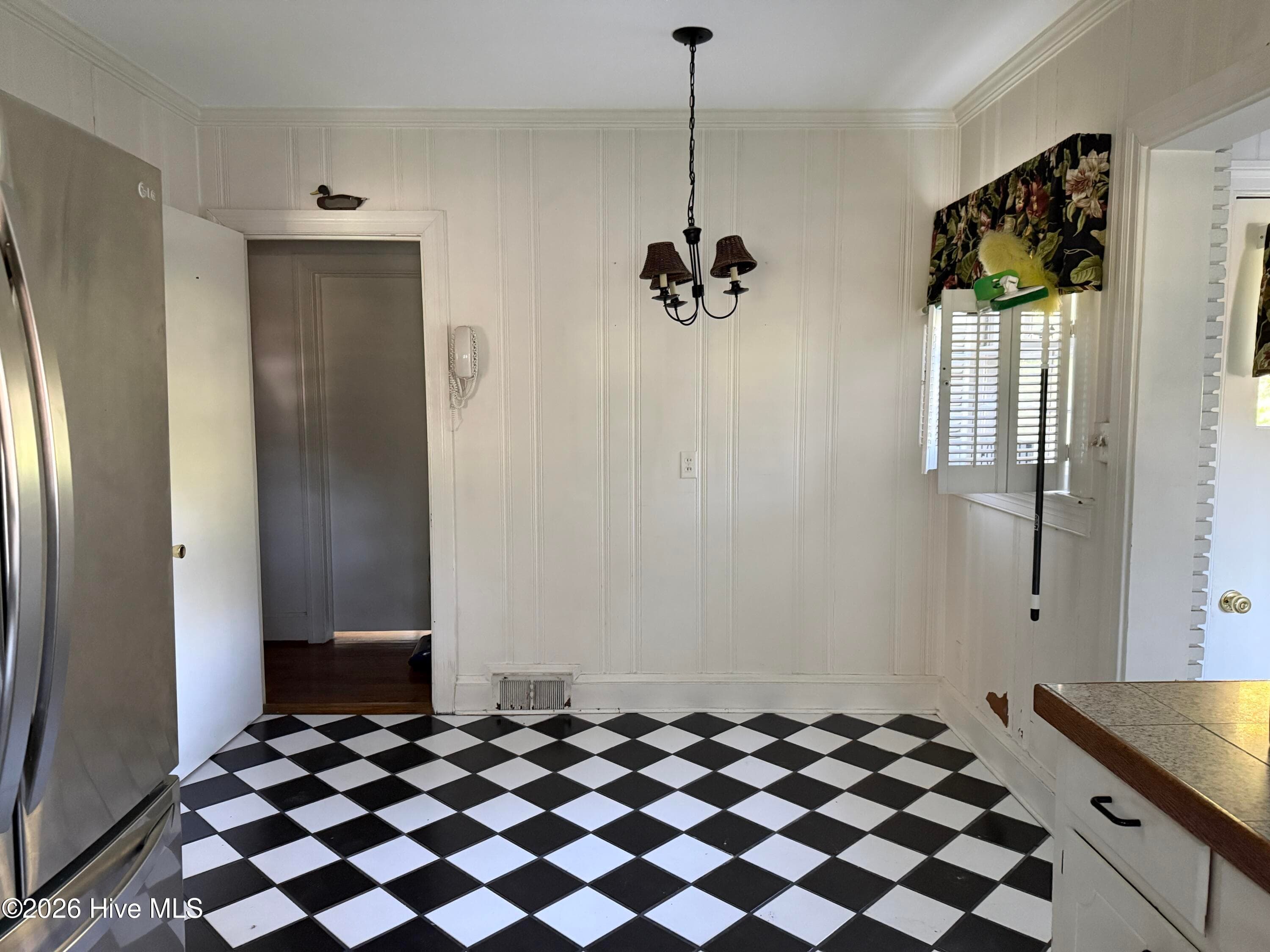 Single Family Residence at 1202 Ruffin Terrace, Kinston, NC 28504, photo 8 of 30