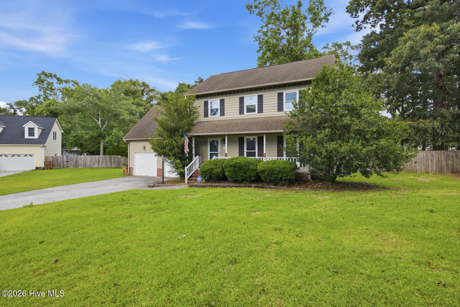 Single Family Residence at 106 Broken Oak Court, Jacksonville, NC 28540, photo 3 of 31