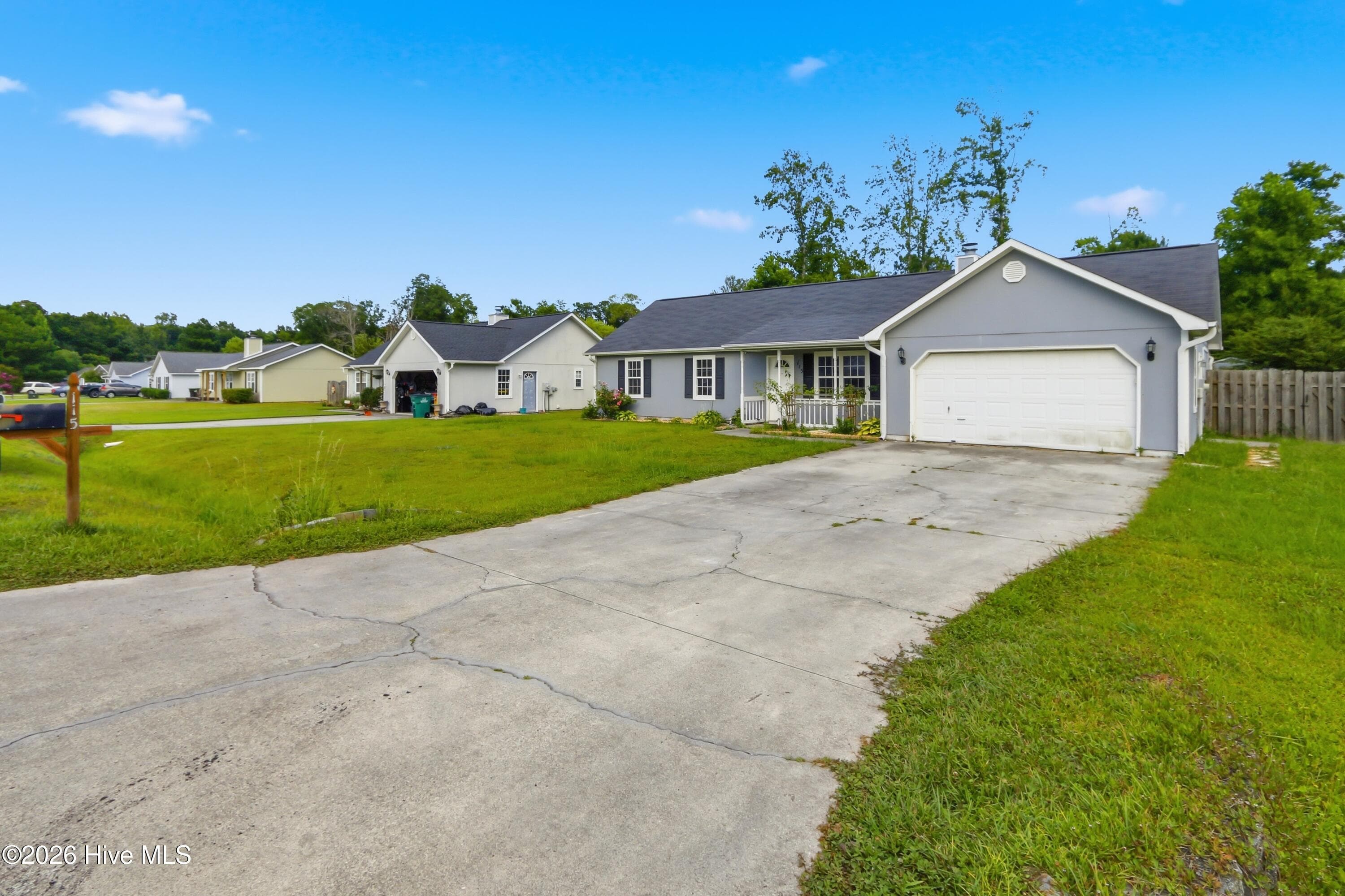 Single Family Residence at 115 Daphne Drive, Hubert, NC 28539, photo 2 of 34