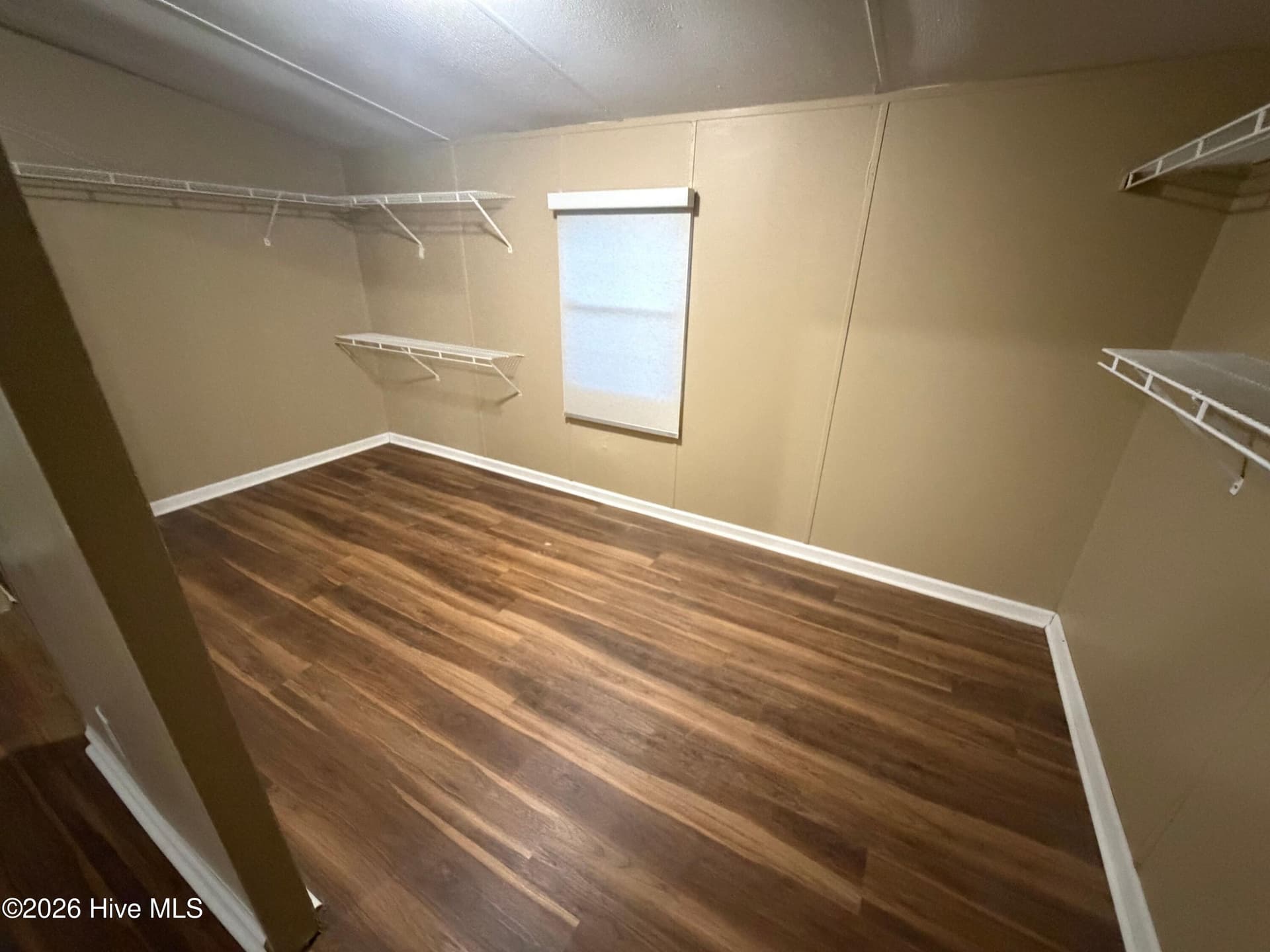 Manufactured Home at 1110 E Northern Boulevard, Tarboro, NC 27886, photo 15 of 37