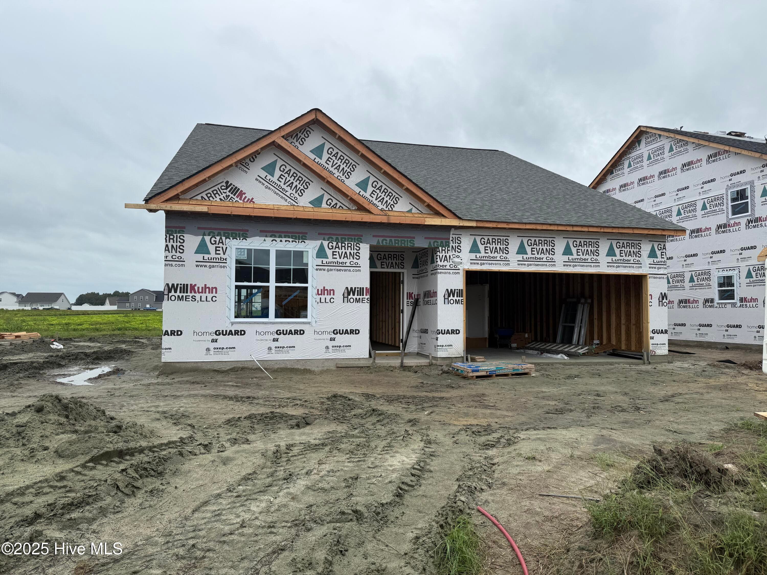 Single Family Residence at 1025 Seven Iron Drive, Ayden, NC 28513, photo 13 of 34