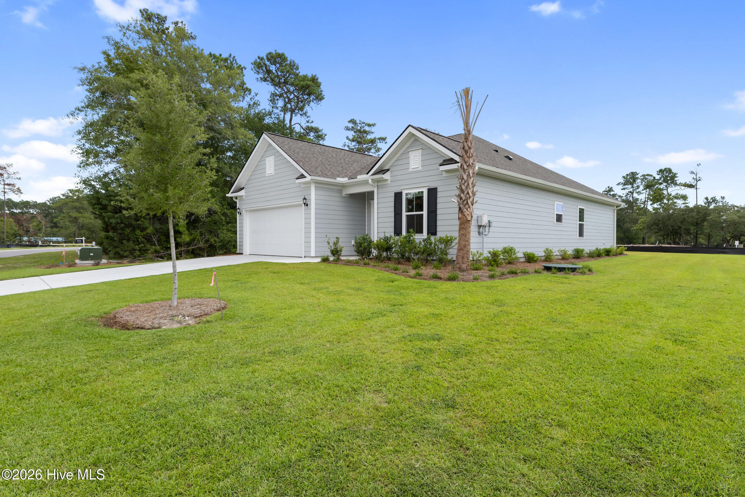 Single Family Residence at 531 Glitter Bay Loop, Shallotte, NC 28470, photo 18 of 115