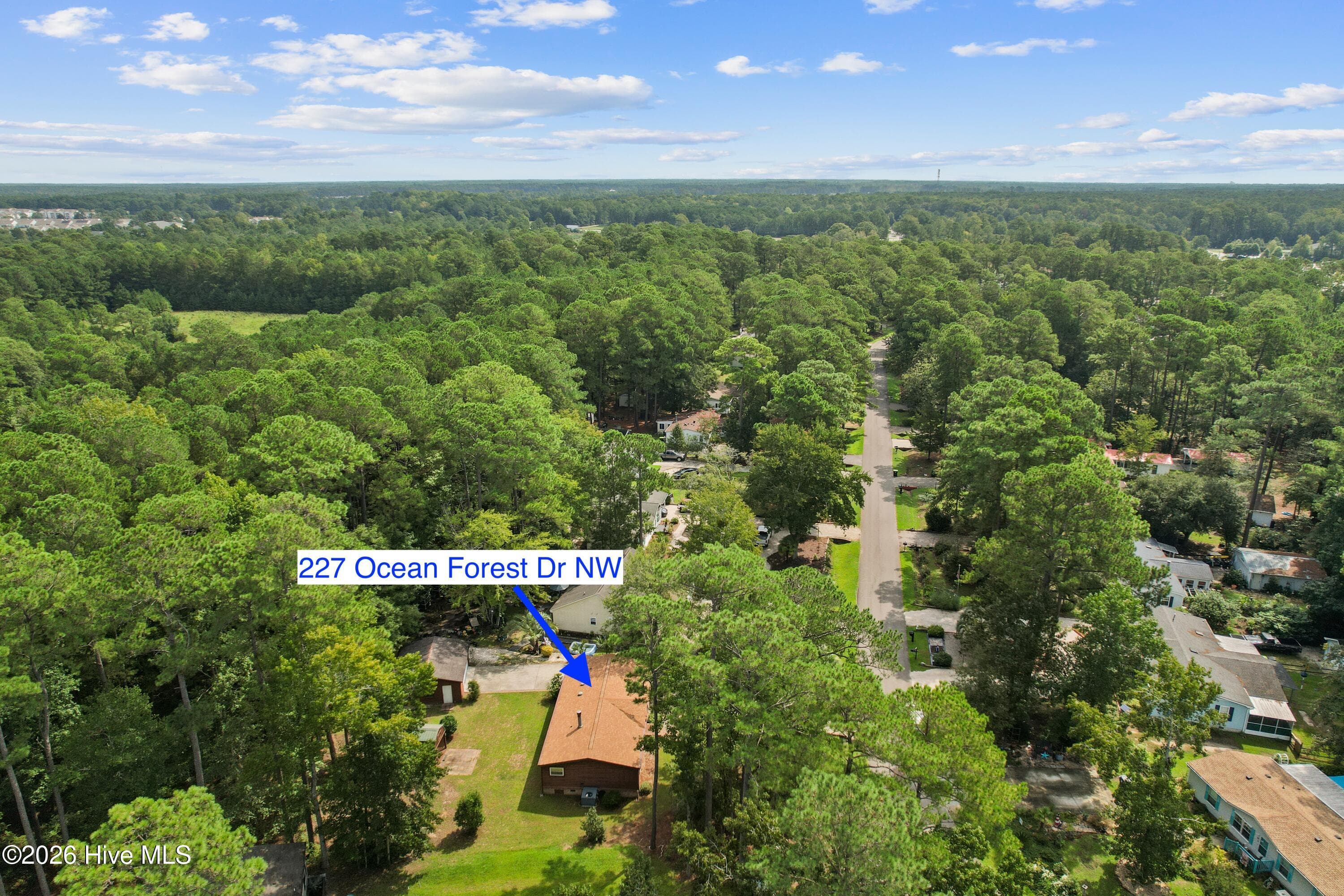 Manufactured Home at 227 Ocean Forest Drive NW, Calabash, NC 28467, photo 45 of 49