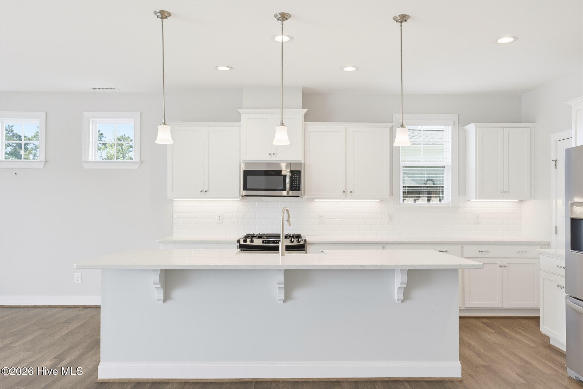 Single Family Residence at 13 Meon Lane, Hampstead, NC 28443, photo 15 of 64