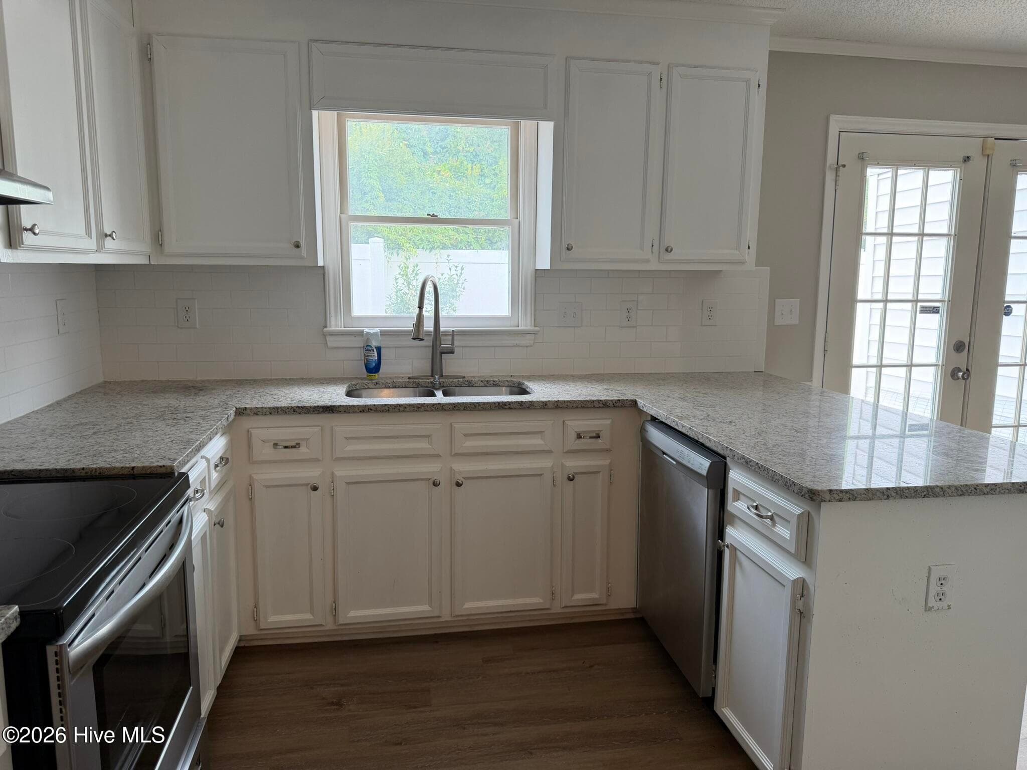 Townhouse at 1101 Grovemont Drive A8, Greenville, NC 27834, photo 4 of 20