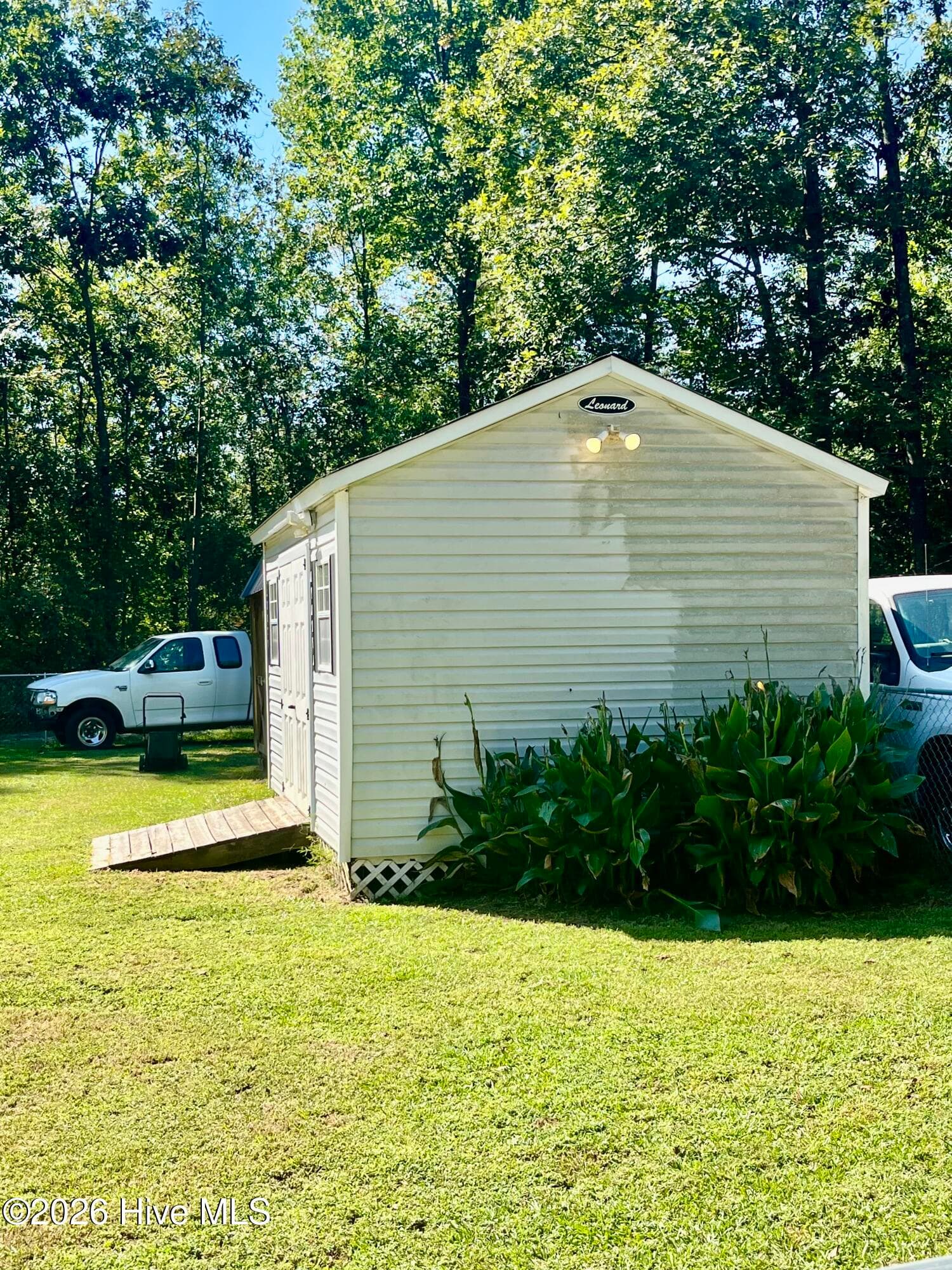 Manufactured Home at 95 Live Oak Court, Kenly, NC 27542, photo 9 of 34