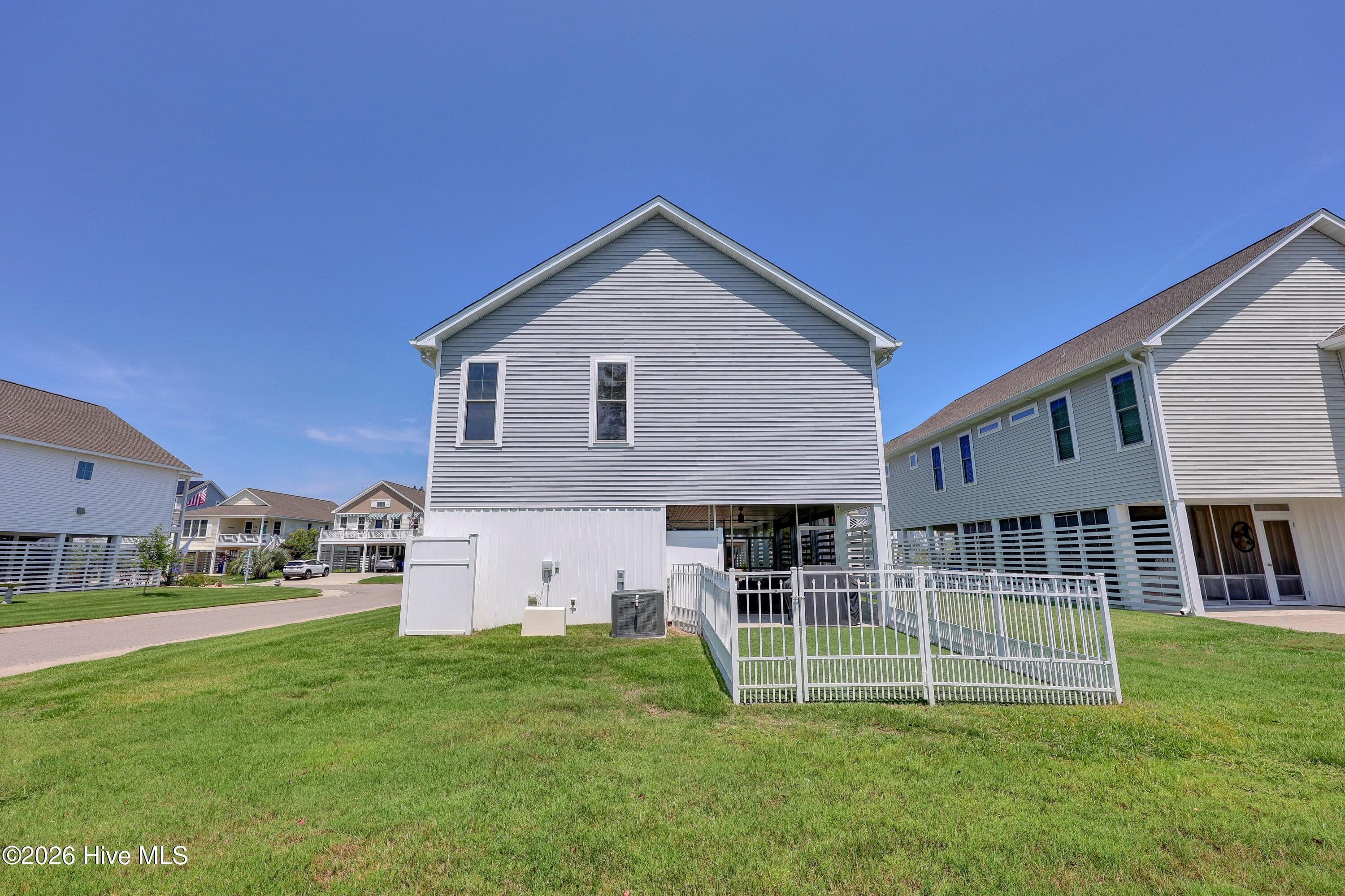 Single Family Residence at 309 Ivy Lane, Carolina Beach, NC 28428, photo 51 of 74