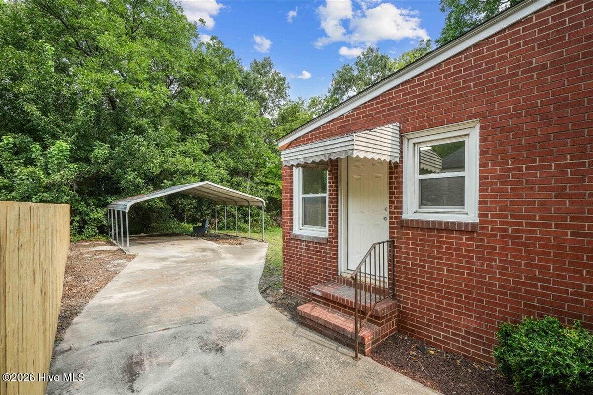 Single Family Residence at 909 N Carolina Street, Goldsboro, NC 27530, photo 12 of 31