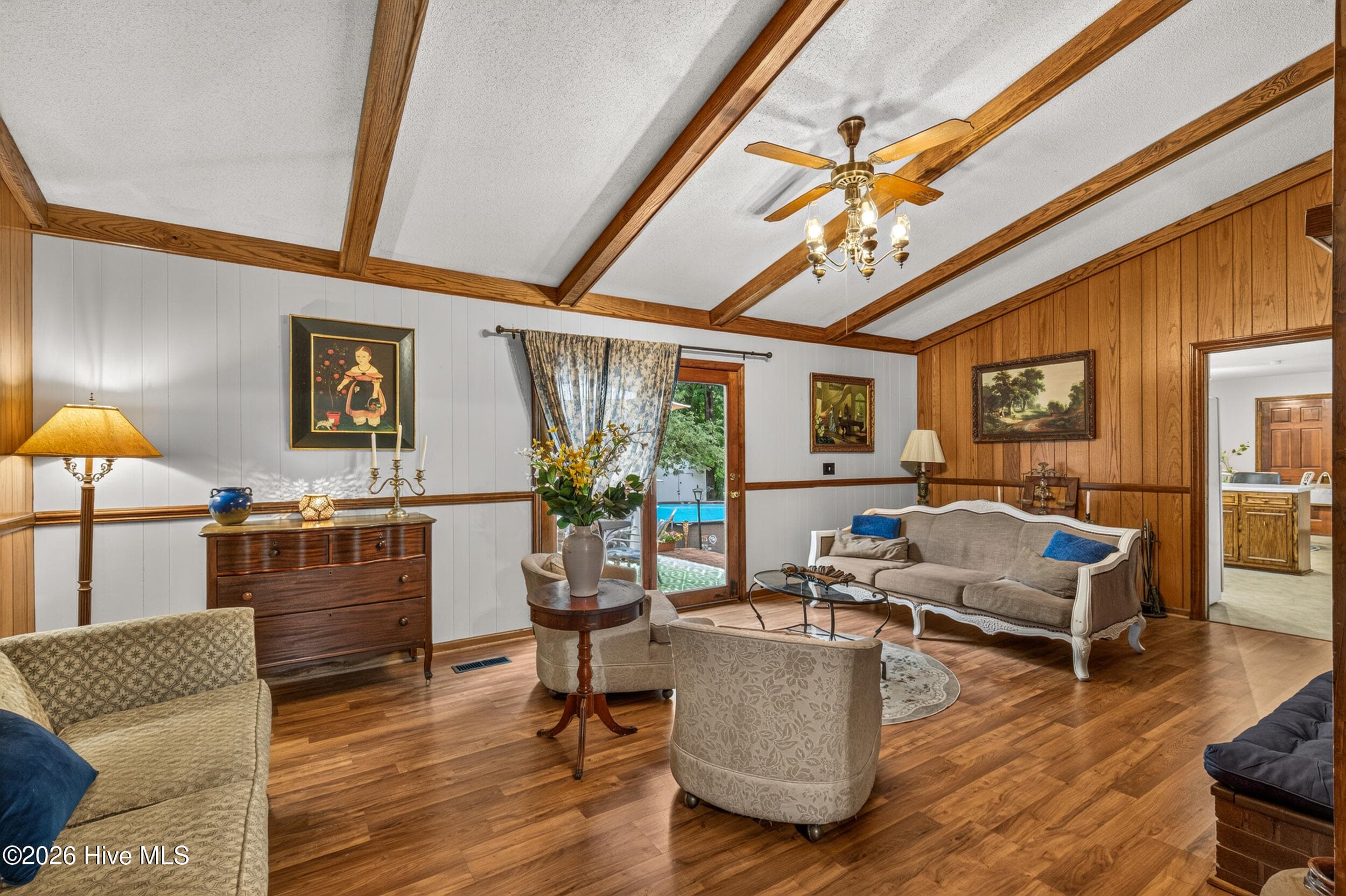 Family room - 1595 North Moore Road, Robbins, NC 27325