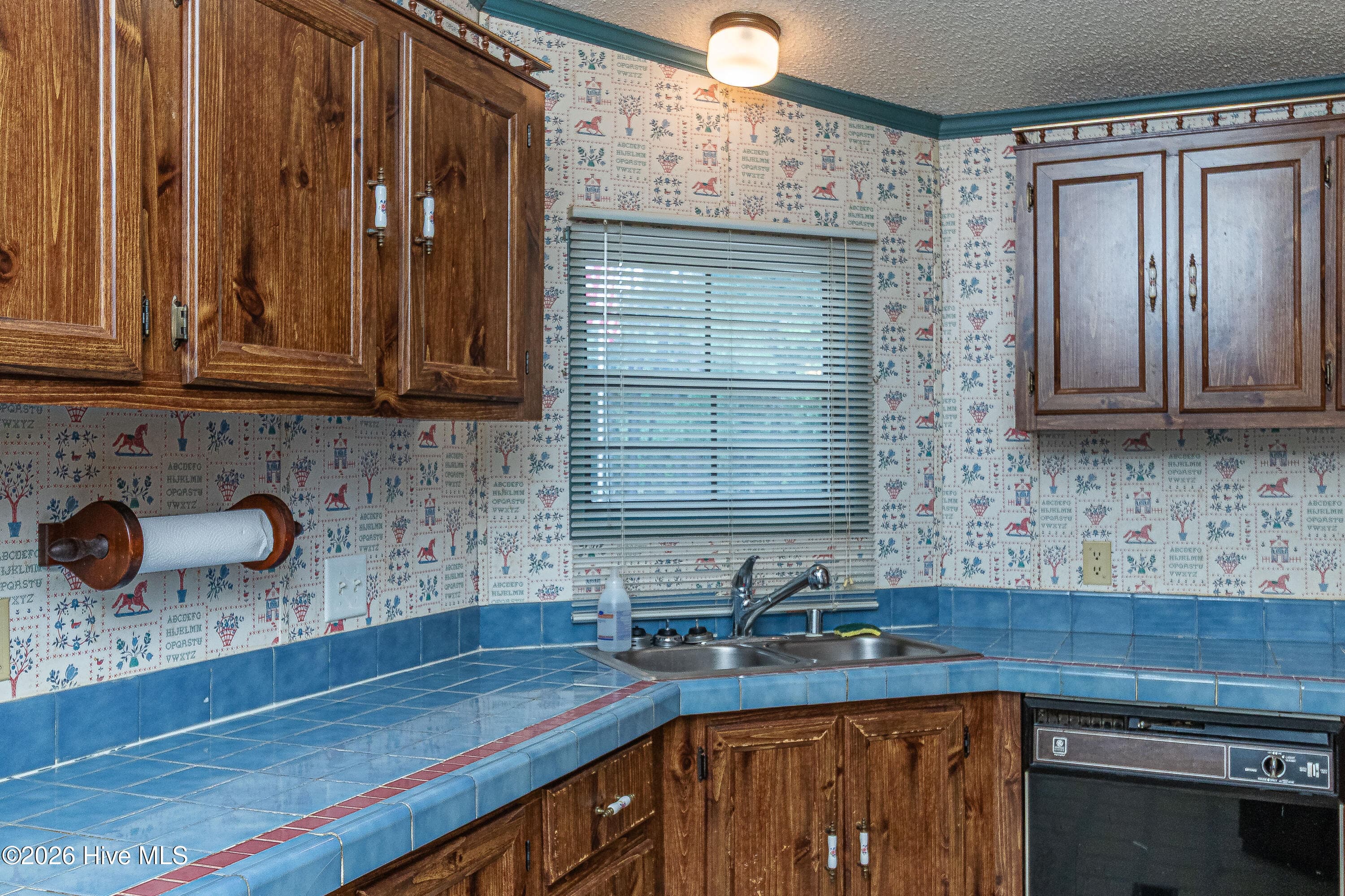 Manufactured Home at 389 Black Jack Church Road, Goldsboro, NC 27530, photo 12 of 33