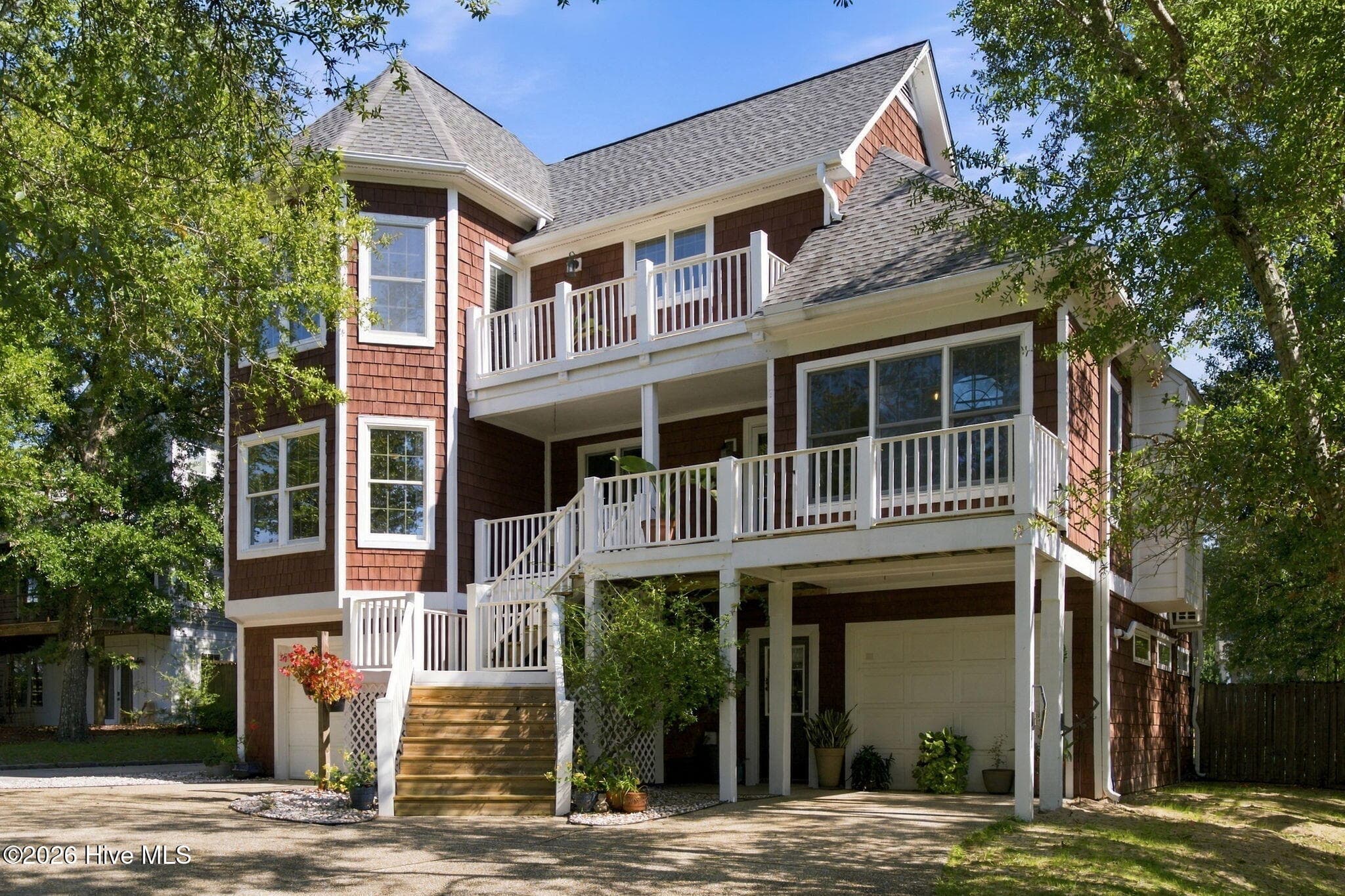 Single Family Residence at 8609 Shipwatch Drive, Wilmington, NC 28412, photo 6 of 49