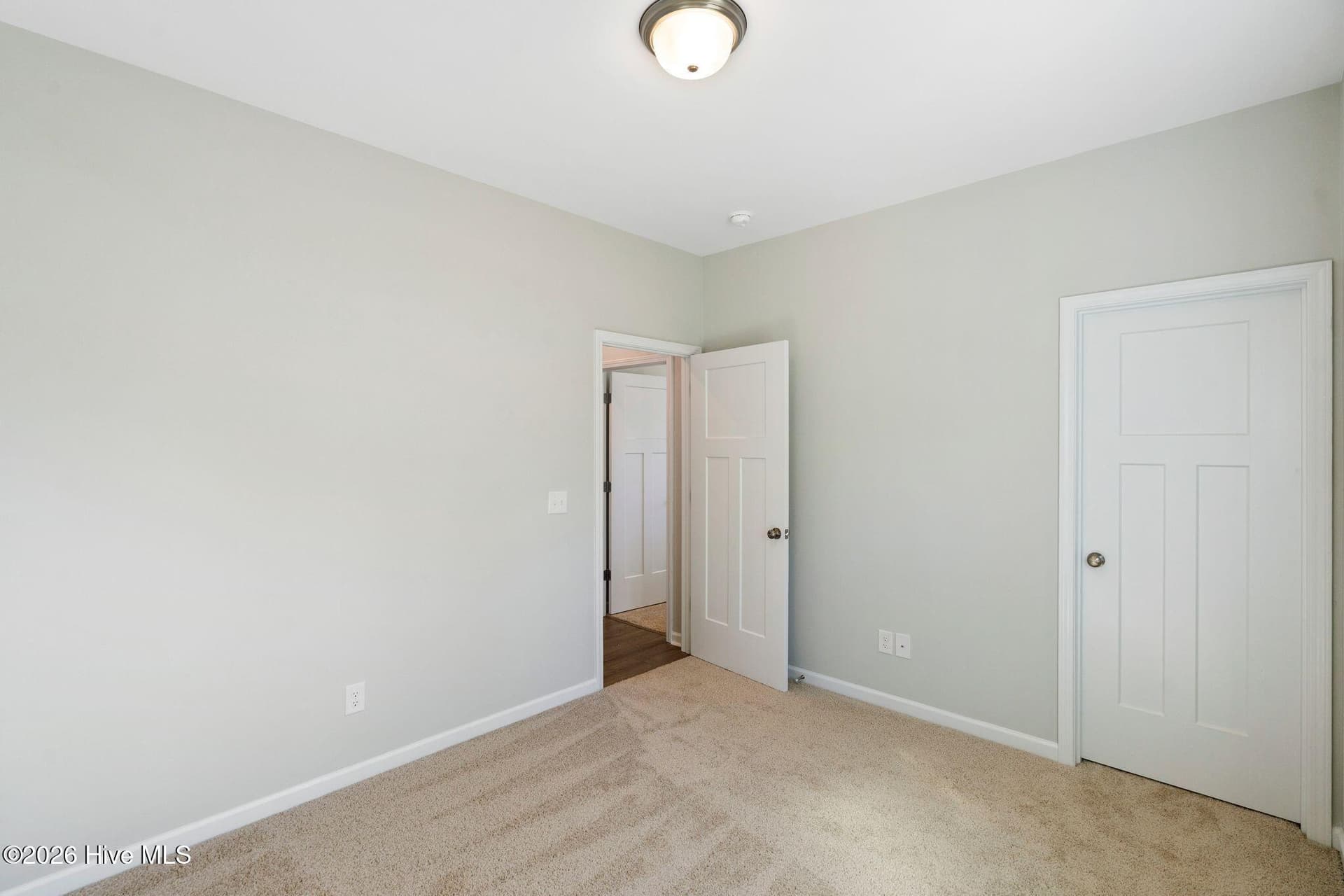 Single Family Residence at 305 Riva Ridge, Burgaw, NC 28425, photo 32 of 67