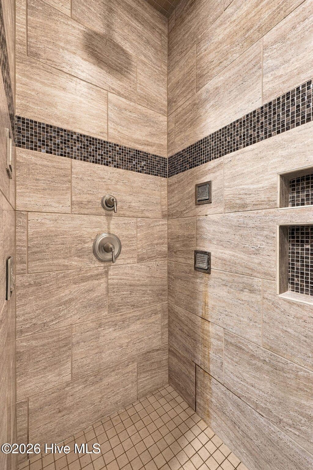 Owners Bathroom - 516 Long Point Road, Chocowinity, NC 27817