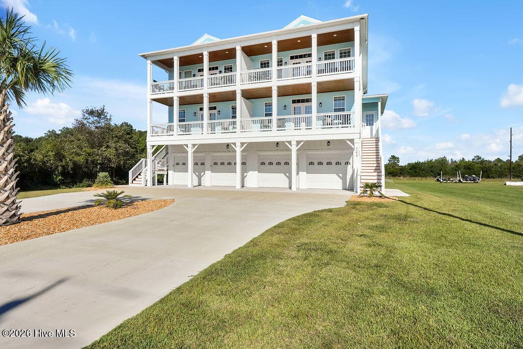 244 Grandview Drive, Sneads Ferry, NC 28460