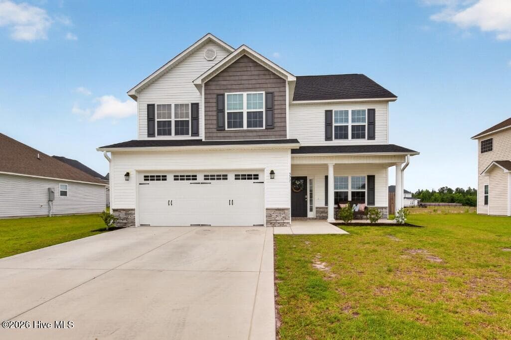 Single Family Residence at 377 Water Wagon Trail, Jacksonville, NC 28546, photo 2 of 40