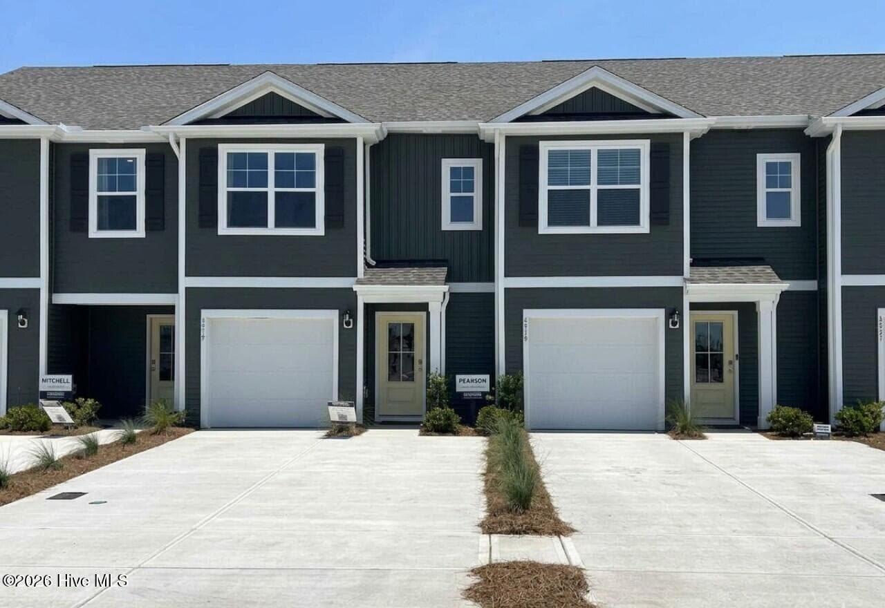 4329 Majesty Drive Unit 402, Castle Hayne, NC 28429