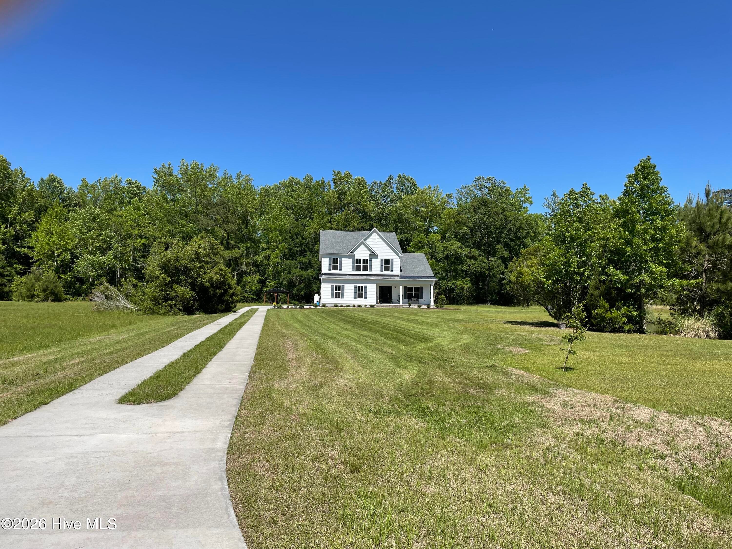 Single Family Residence at 263 Baird Point Road, Grantsboro, NC 28529, photo 3 of 4